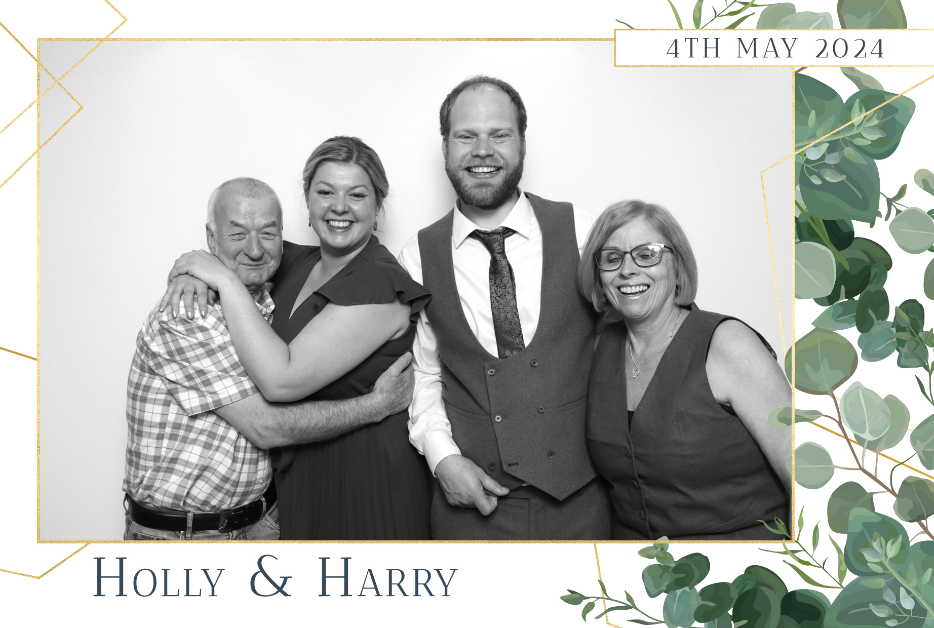 Holly & Harry | View more photos from the event at images.mobile-photo-booth.com/u/MobilePhotoBoothUK/Holly-Harry