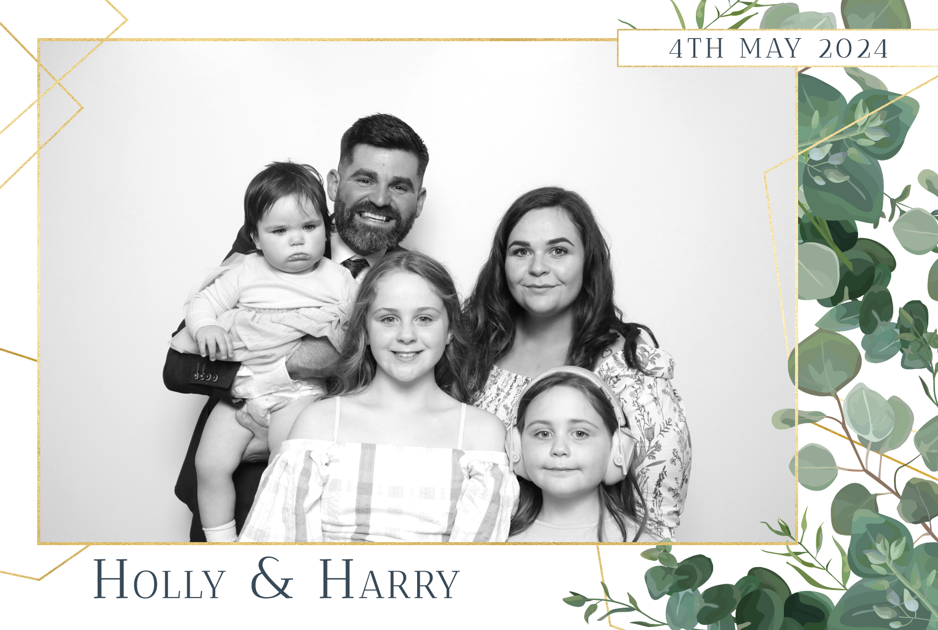 Holly & Harry | View more photos from the event at images.mobile-photo-booth.com/u/MobilePhotoBoothUK/Holly-Harry