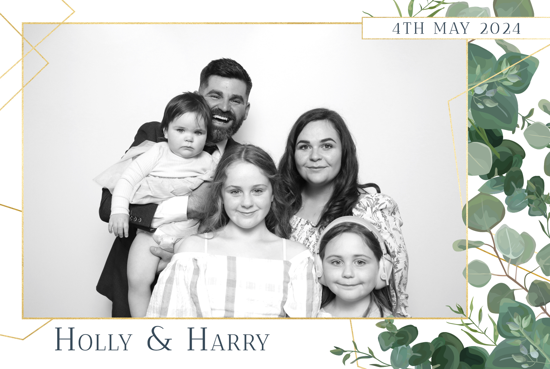 Holly & Harry | View more photos from the event at images.mobile-photo-booth.com/u/MobilePhotoBoothUK/Holly-Harry