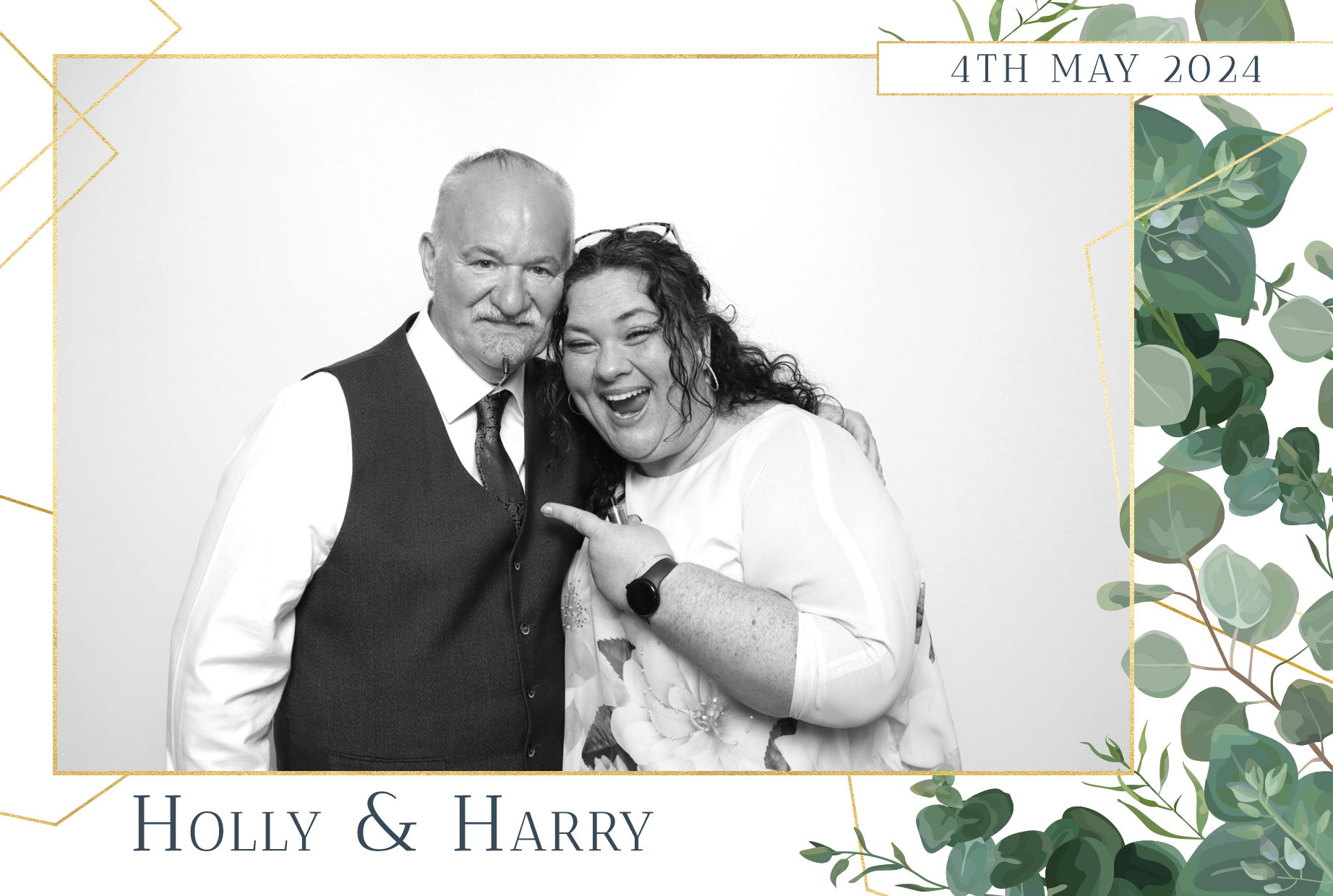 Holly & Harry | View more photos from the event at images.mobile-photo-booth.com/u/MobilePhotoBoothUK/Holly-Harry