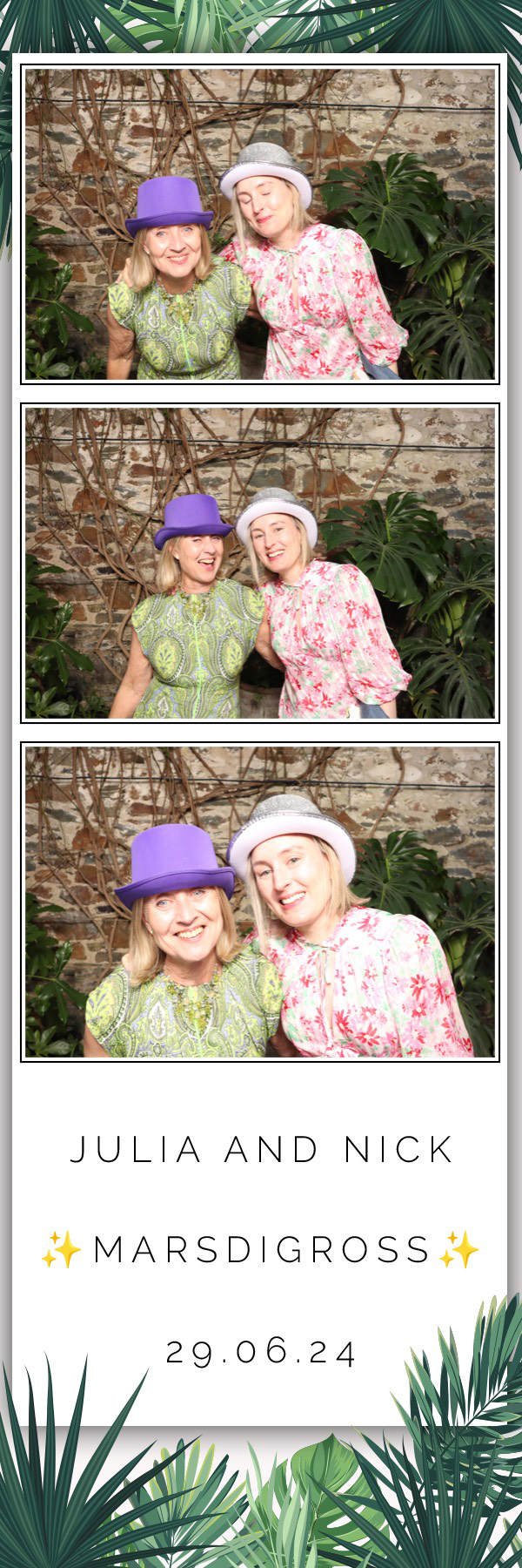 Julia & Nick | View more photos from the event at images.mobile-photo-booth.com/u/MobilePhotoBoothUK/Julia-Nick