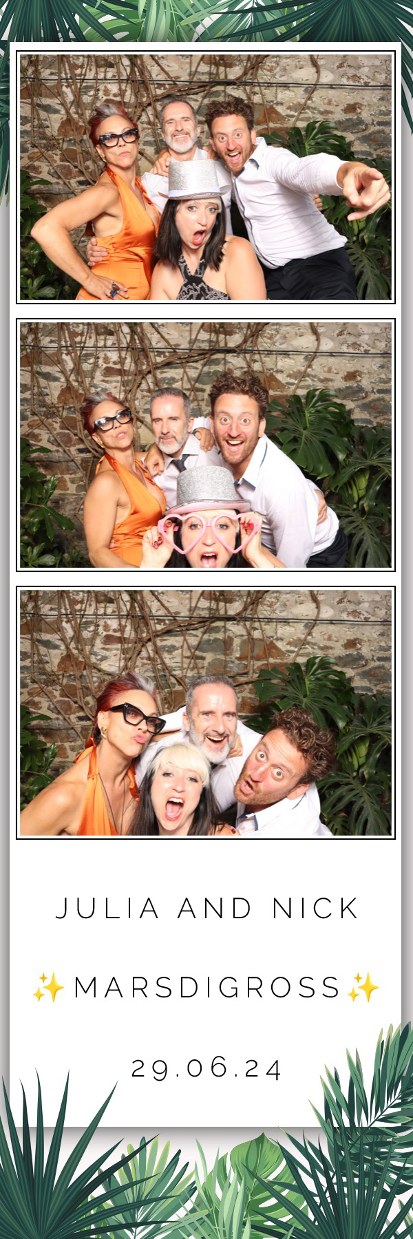 Julia & Nick | View more photos from the event at images.mobile-photo-booth.com/u/MobilePhotoBoothUK/Julia-Nick