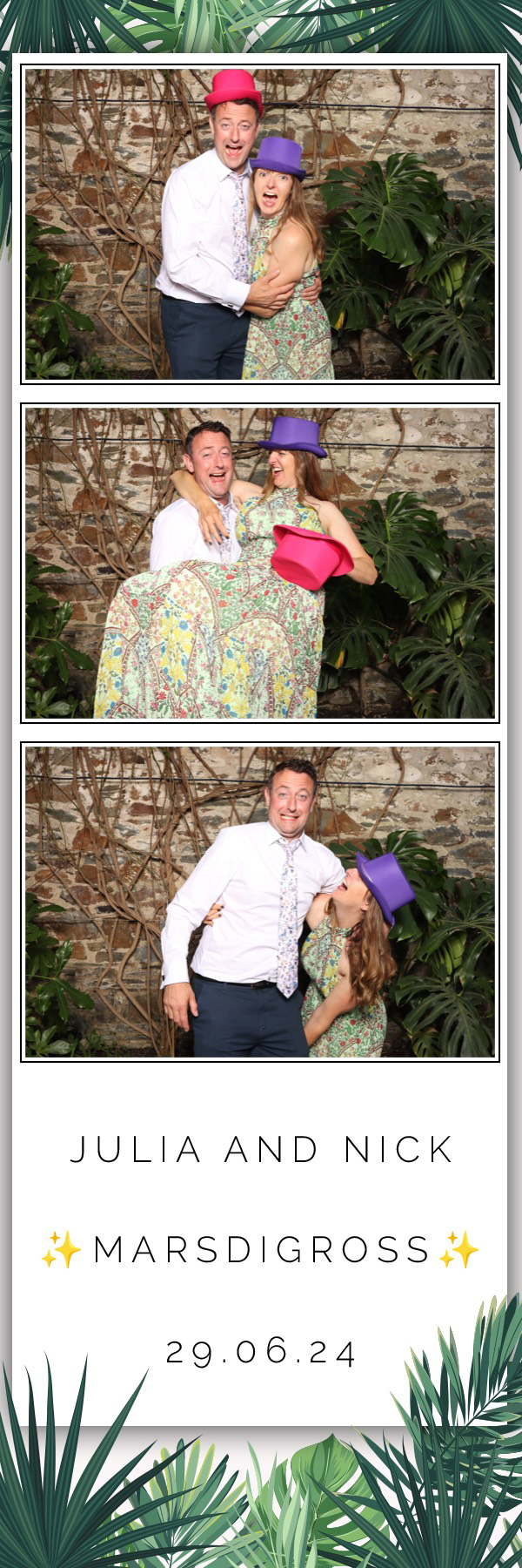 Julia & Nick | View more photos from the event at images.mobile-photo-booth.com/u/MobilePhotoBoothUK/Julia-Nick