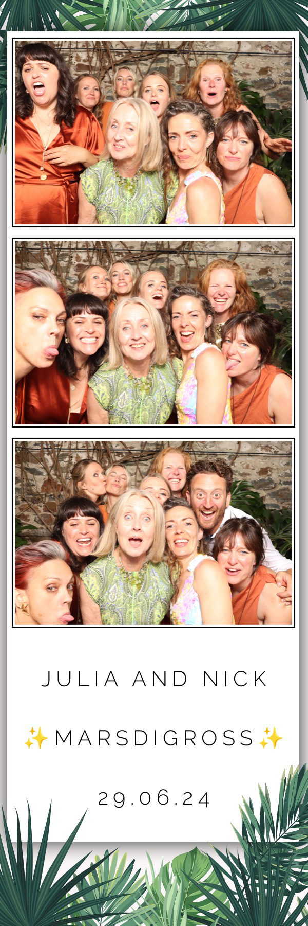 Julia & Nick | View more photos from the event at images.mobile-photo-booth.com/u/MobilePhotoBoothUK/Julia-Nick