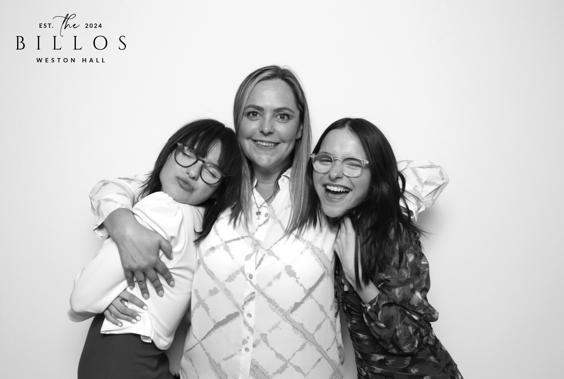 Meg & Matt | View more photos from the event at images.mobile-photo-booth.com/u/MobilePhotoBoothUK/Meg-Matt