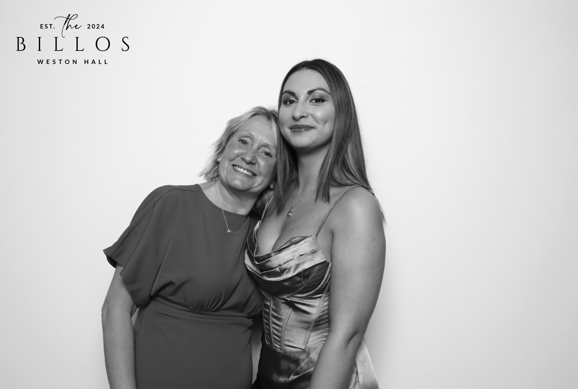 Meg & Matt | View more photos from the event at images.mobile-photo-booth.com/u/MobilePhotoBoothUK/Meg-Matt