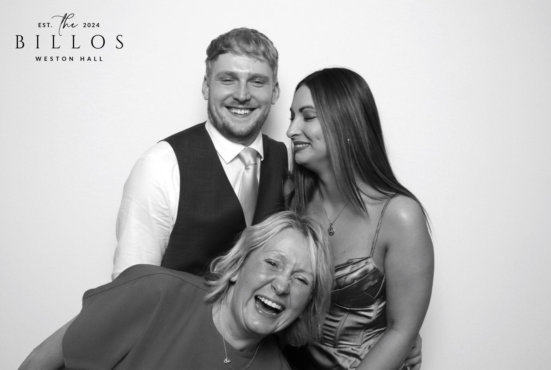 Meg & Matt | View more photos from the event at images.mobile-photo-booth.com/u/MobilePhotoBoothUK/Meg-Matt