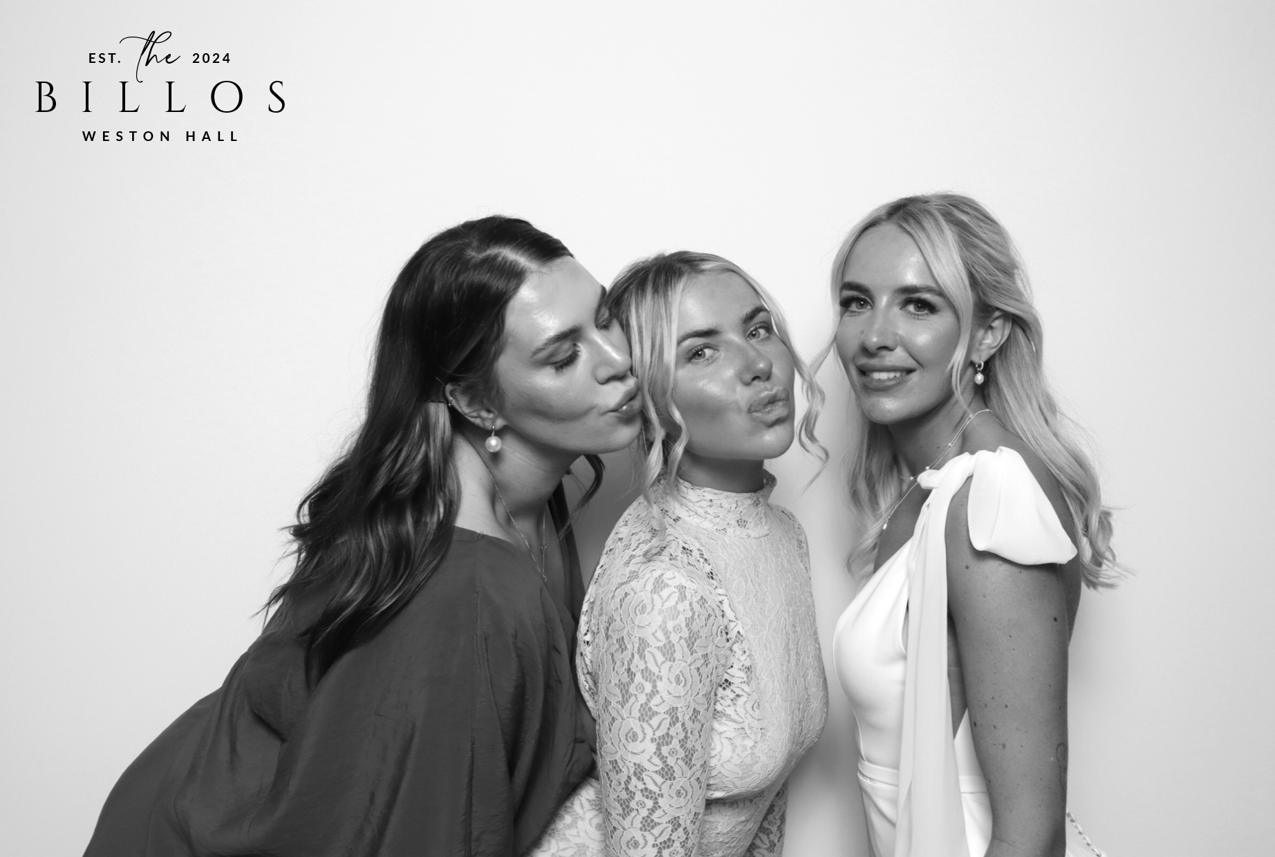 Meg & Matt | View more photos from the event at images.mobile-photo-booth.com/u/MobilePhotoBoothUK/Meg-Matt