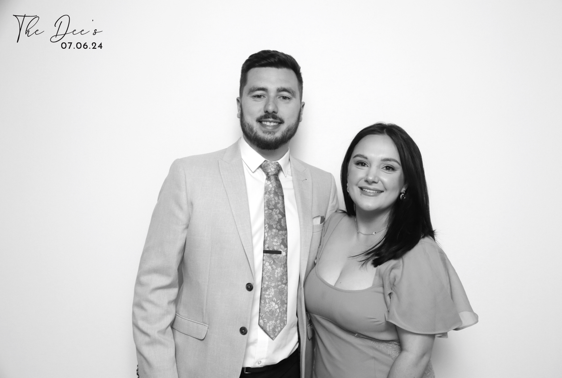 Megan & Scott | View more photos from the event at images.mobile-photo-booth.com/u/MobilePhotoBoothUK/Megan-Scott