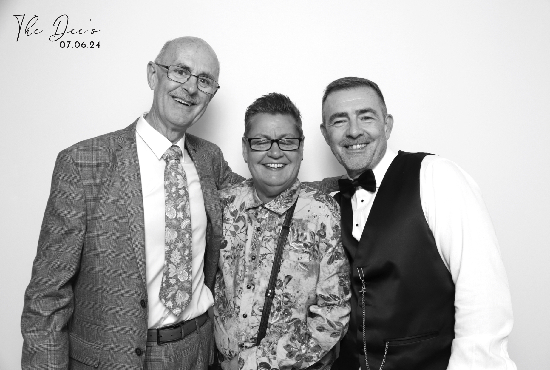 Megan & Scott | View more photos from the event at images.mobile-photo-booth.com/u/MobilePhotoBoothUK/Megan-Scott