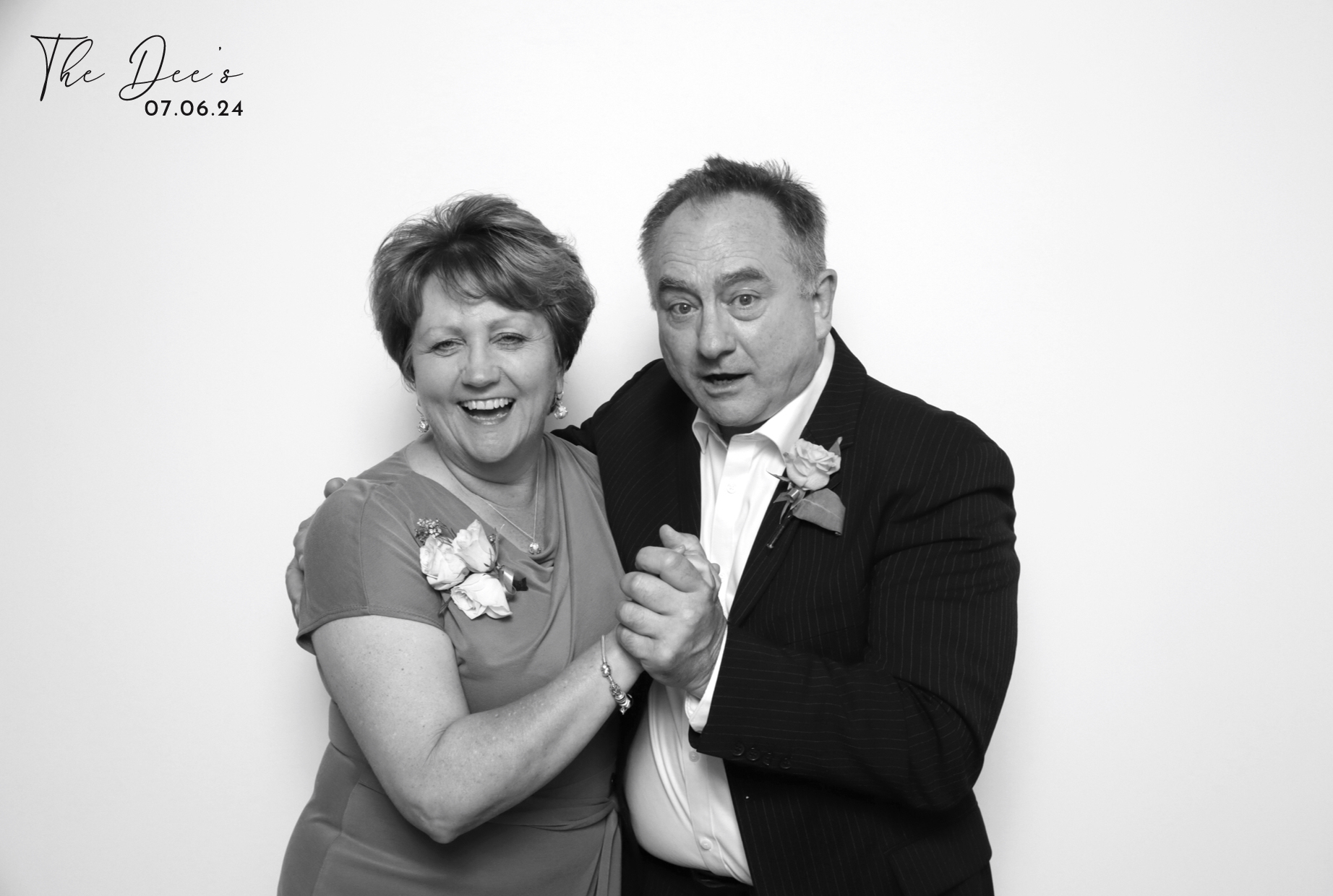Megan & Scott | View more photos from the event at images.mobile-photo-booth.com/u/MobilePhotoBoothUK/Megan-Scott
