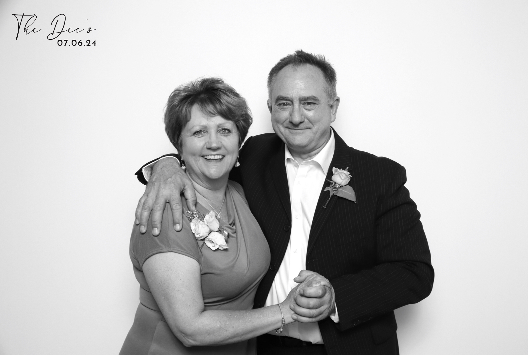 Megan & Scott | View more photos from the event at images.mobile-photo-booth.com/u/MobilePhotoBoothUK/Megan-Scott
