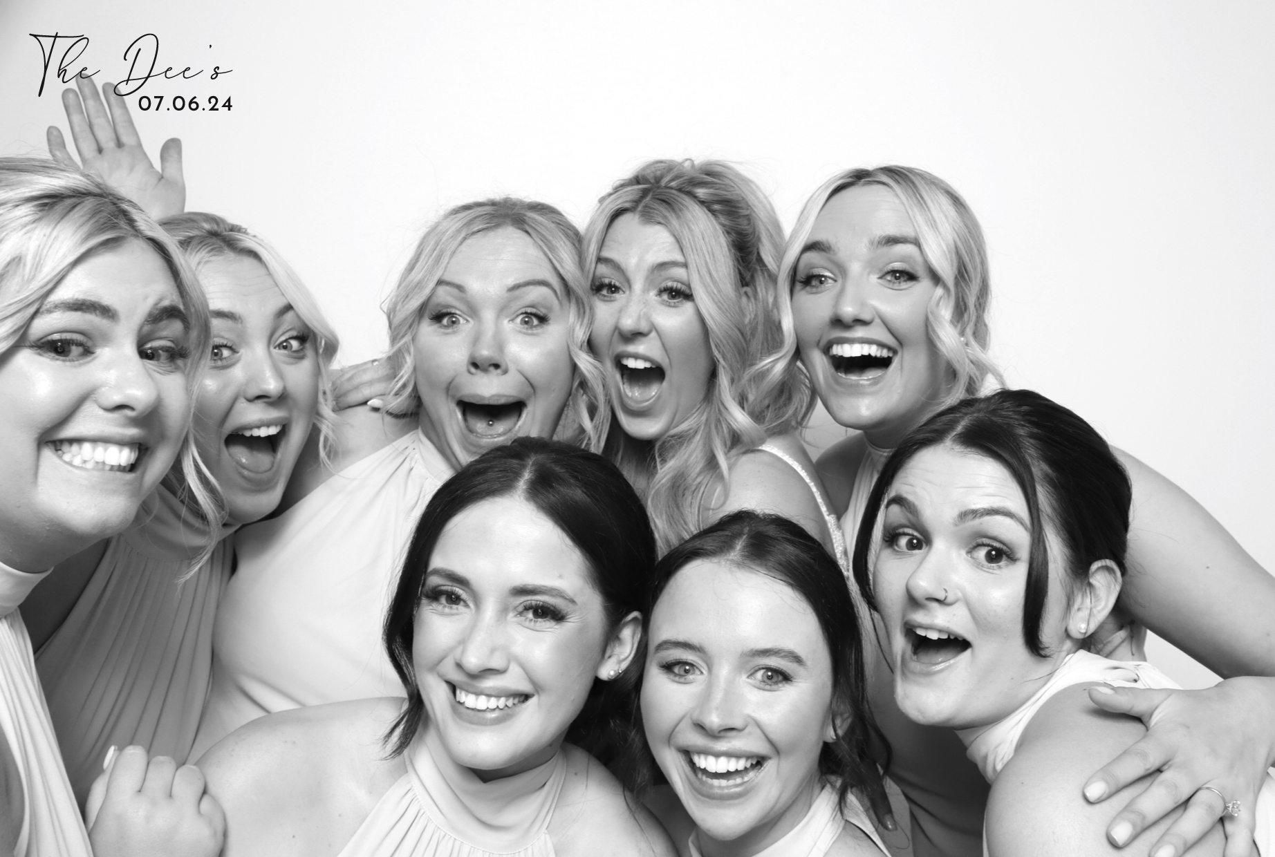 Megan & Scott | View more photos from the event at images.mobile-photo-booth.com/u/MobilePhotoBoothUK/Megan-Scott