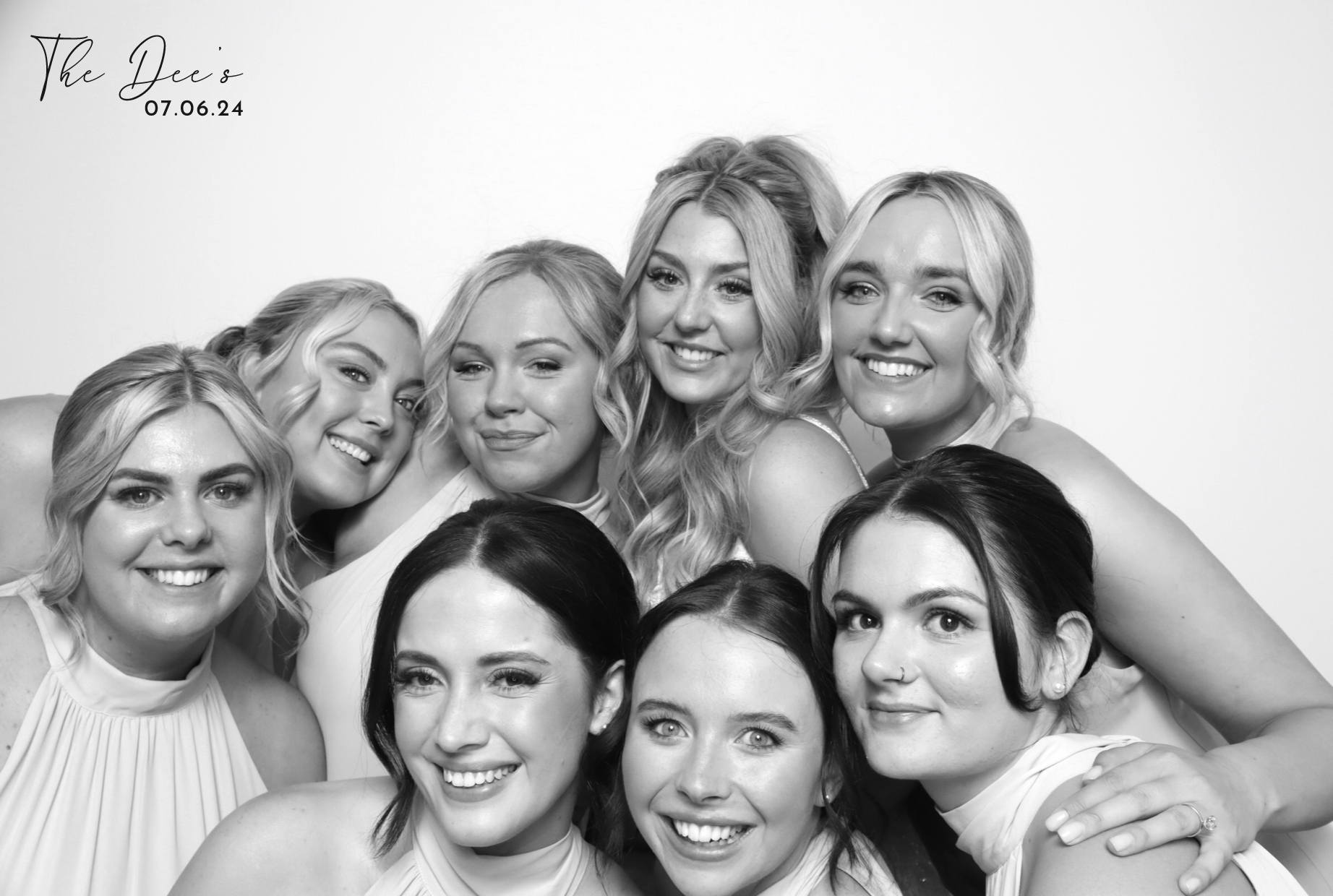 Megan & Scott | View more photos from the event at images.mobile-photo-booth.com/u/MobilePhotoBoothUK/Megan-Scott