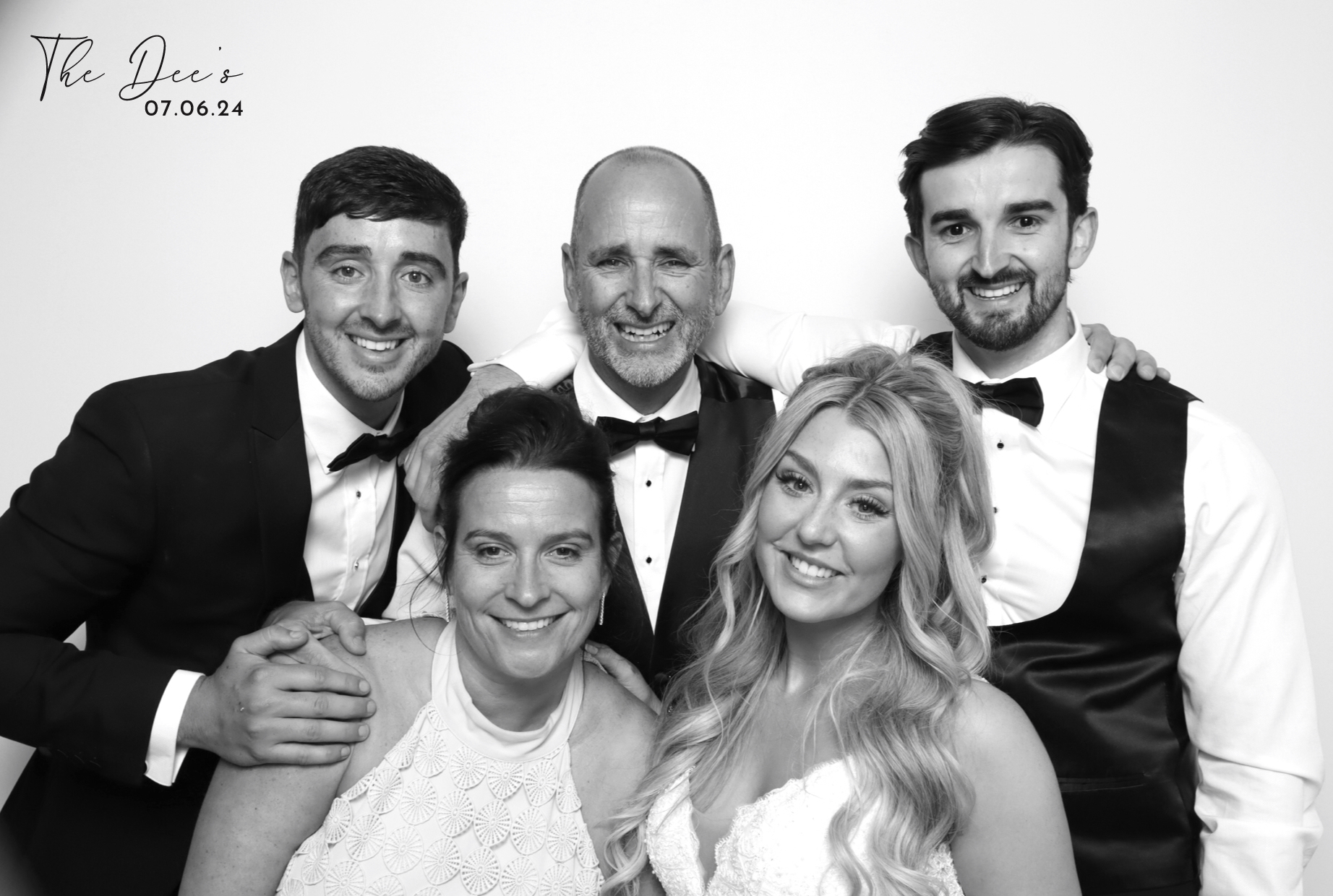 Megan & Scott | View more photos from the event at images.mobile-photo-booth.com/u/MobilePhotoBoothUK/Megan-Scott