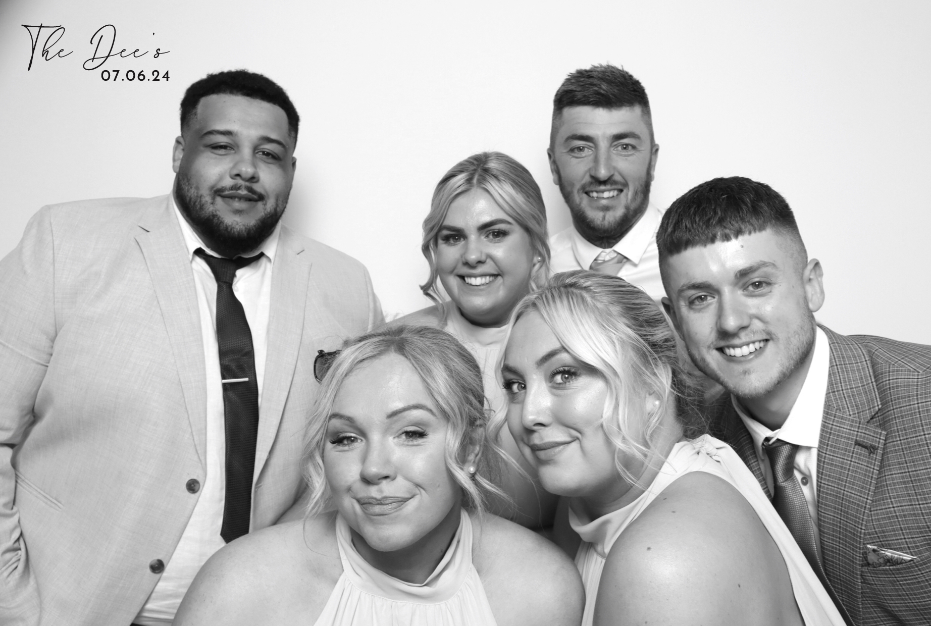 Megan & Scott | View more photos from the event at images.mobile-photo-booth.com/u/MobilePhotoBoothUK/Megan-Scott