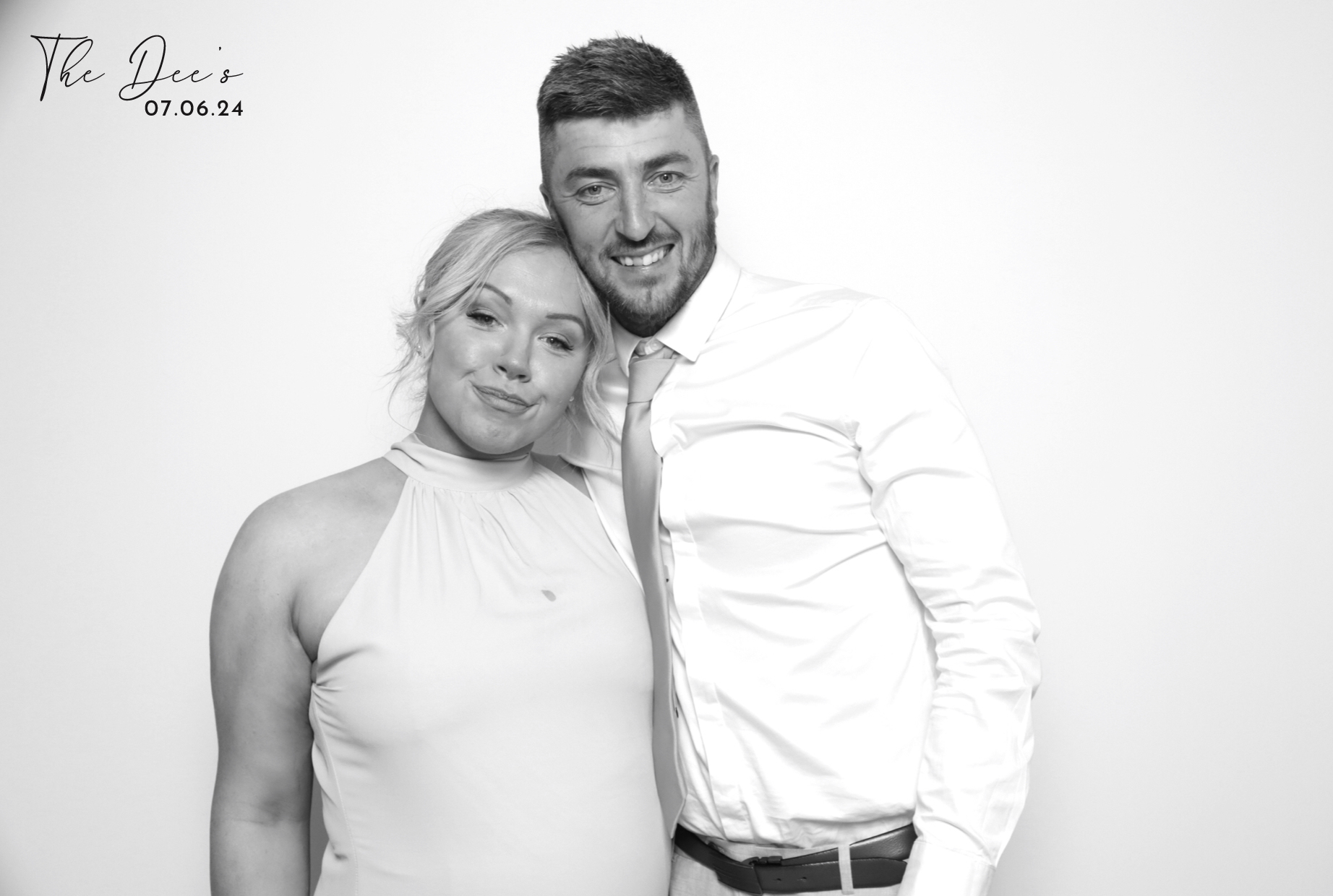 Megan & Scott | View more photos from the event at images.mobile-photo-booth.com/u/MobilePhotoBoothUK/Megan-Scott