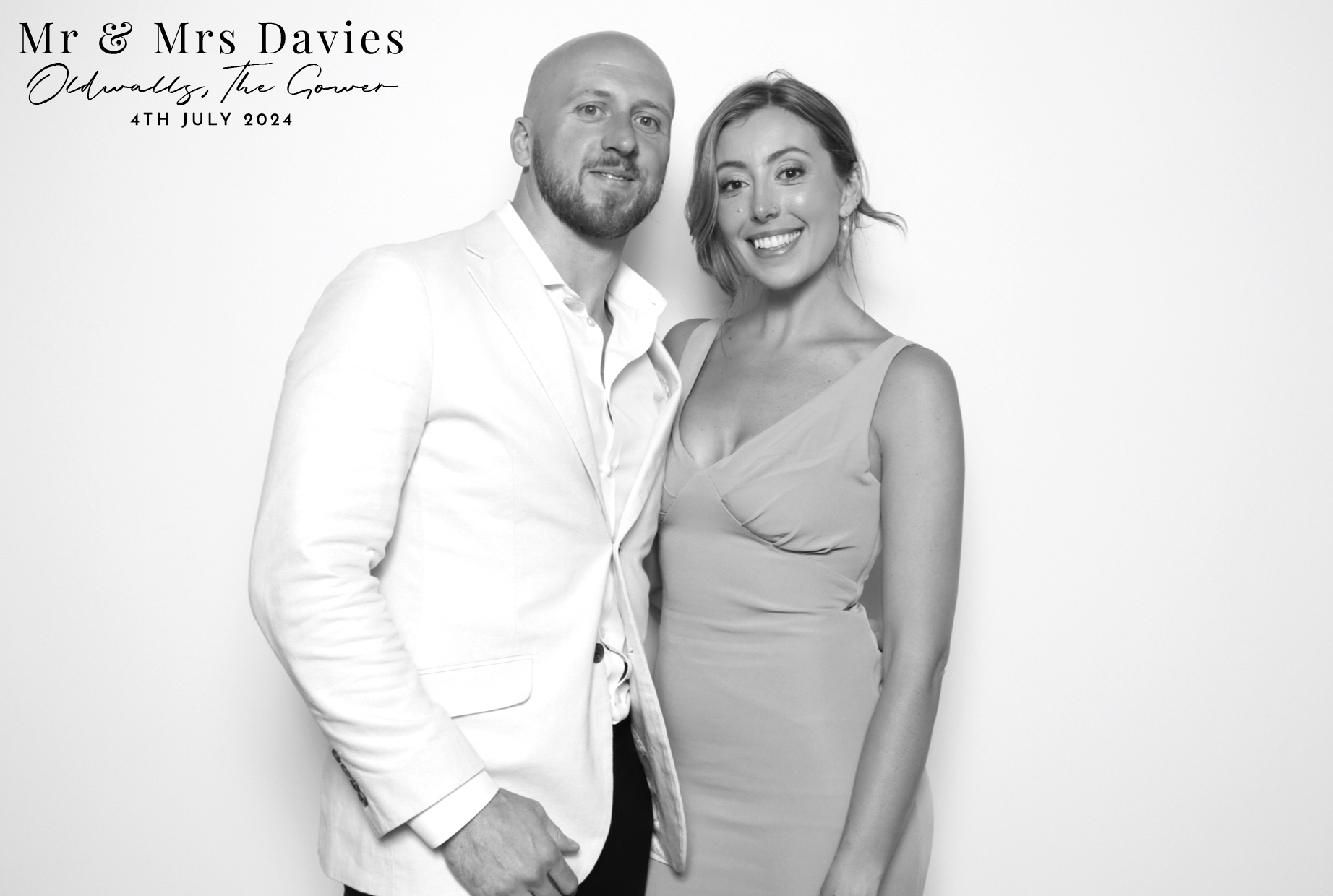 Mr & Mrs Davies | View more photos from the event at images.mobile-photo-booth.com/u/MobilePhotoBoothUK/Mr-Mrs-Davies