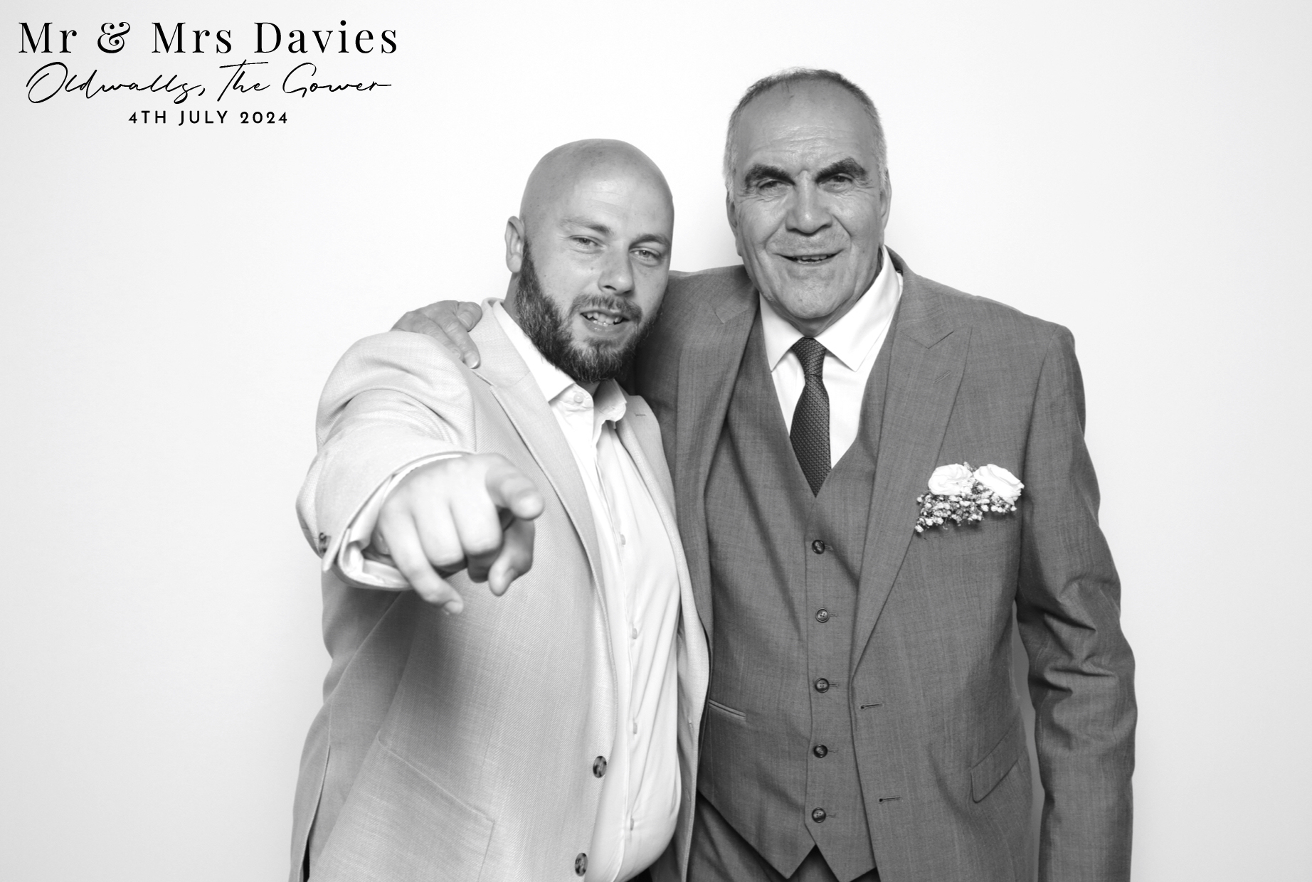 Mr & Mrs Davies | View more photos from the event at images.mobile-photo-booth.com/u/MobilePhotoBoothUK/Mr-Mrs-Davies