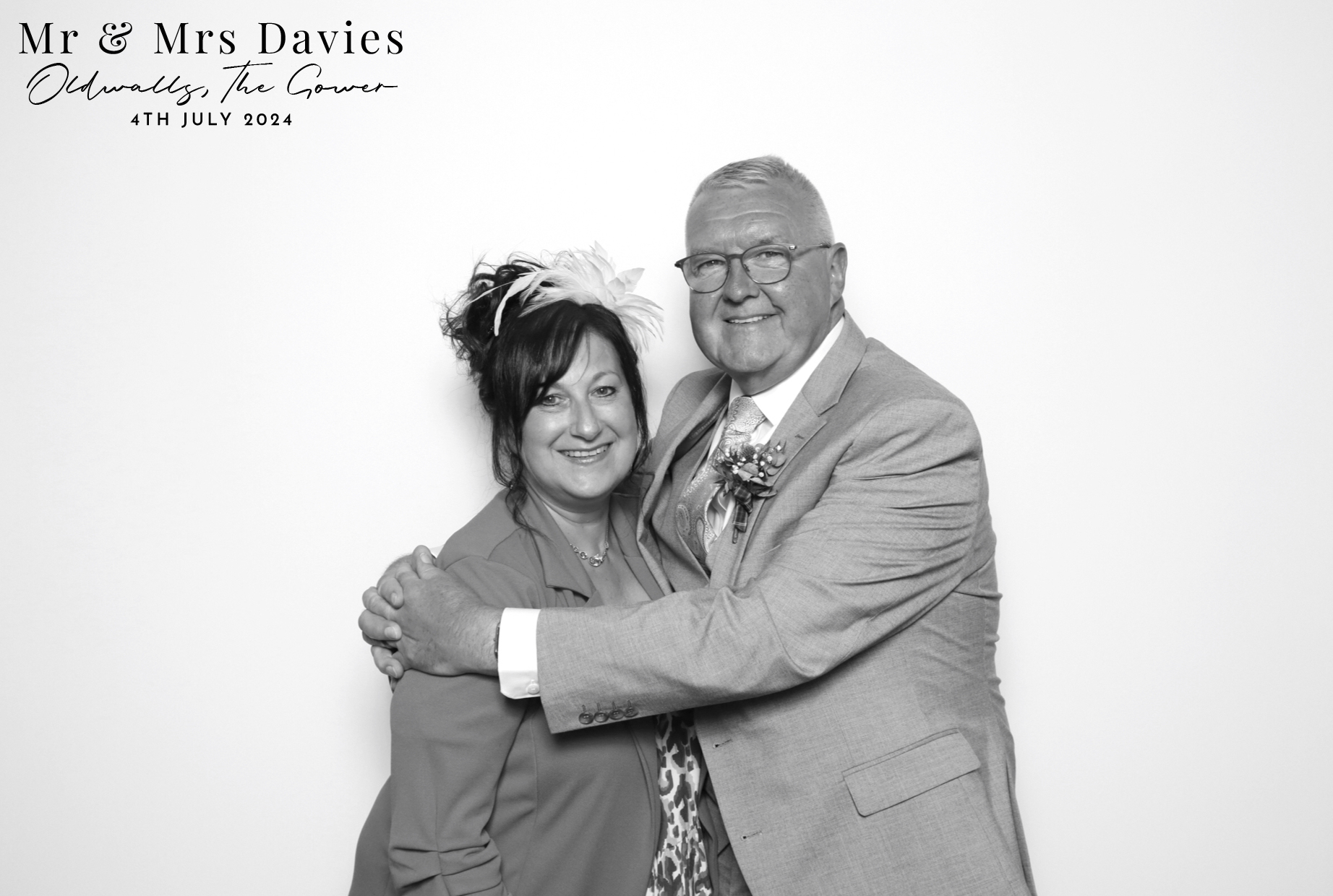 Mr & Mrs Davies | View more photos from the event at images.mobile-photo-booth.com/u/MobilePhotoBoothUK/Mr-Mrs-Davies