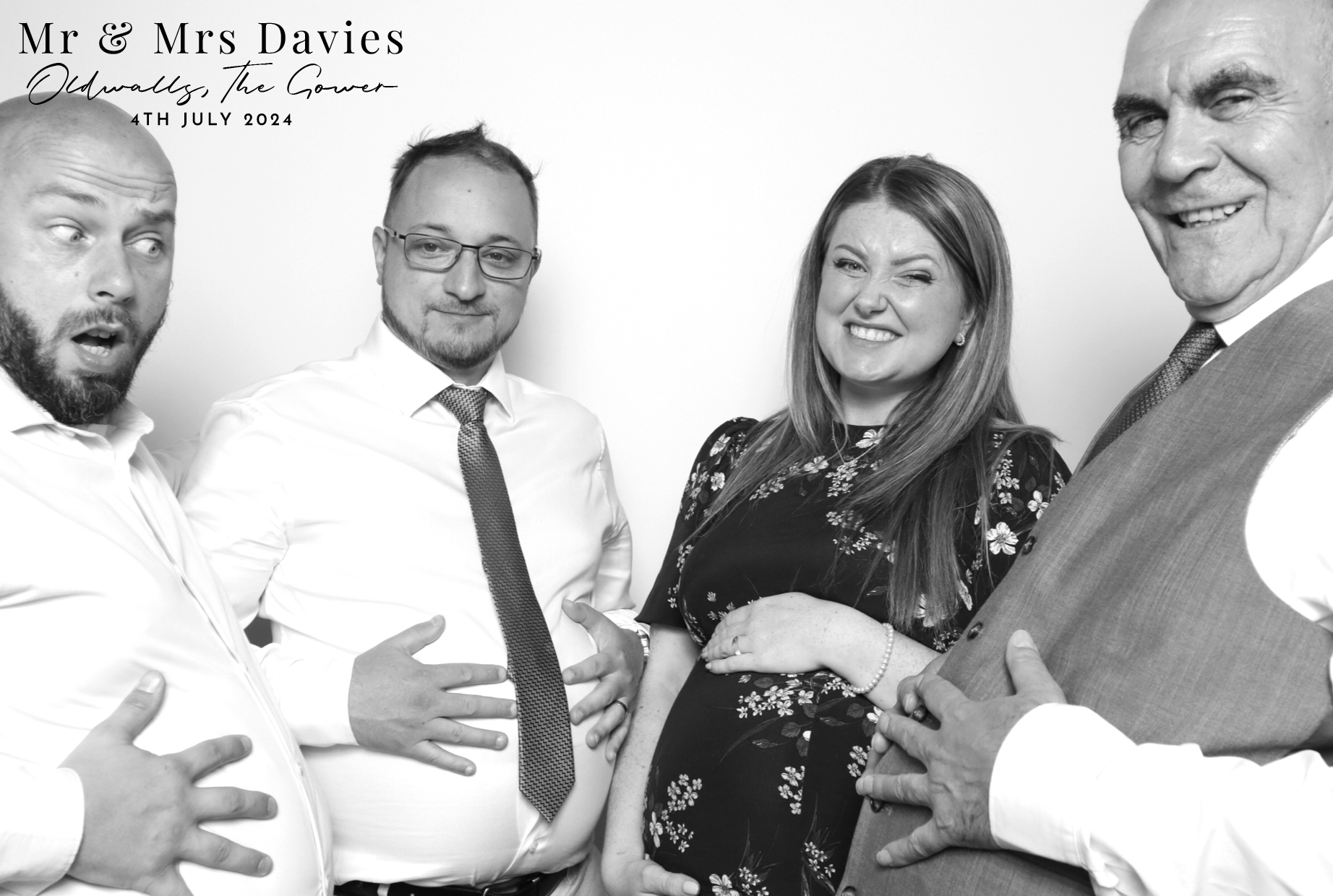 Mr & Mrs Davies | View more photos from the event at images.mobile-photo-booth.com/u/MobilePhotoBoothUK/Mr-Mrs-Davies