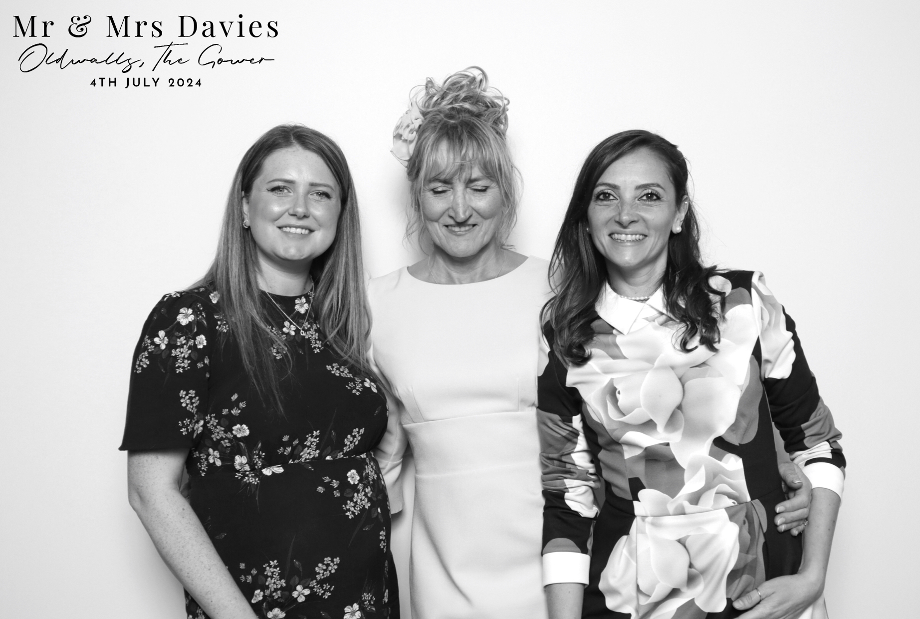 Mr & Mrs Davies | View more photos from the event at images.mobile-photo-booth.com/u/MobilePhotoBoothUK/Mr-Mrs-Davies