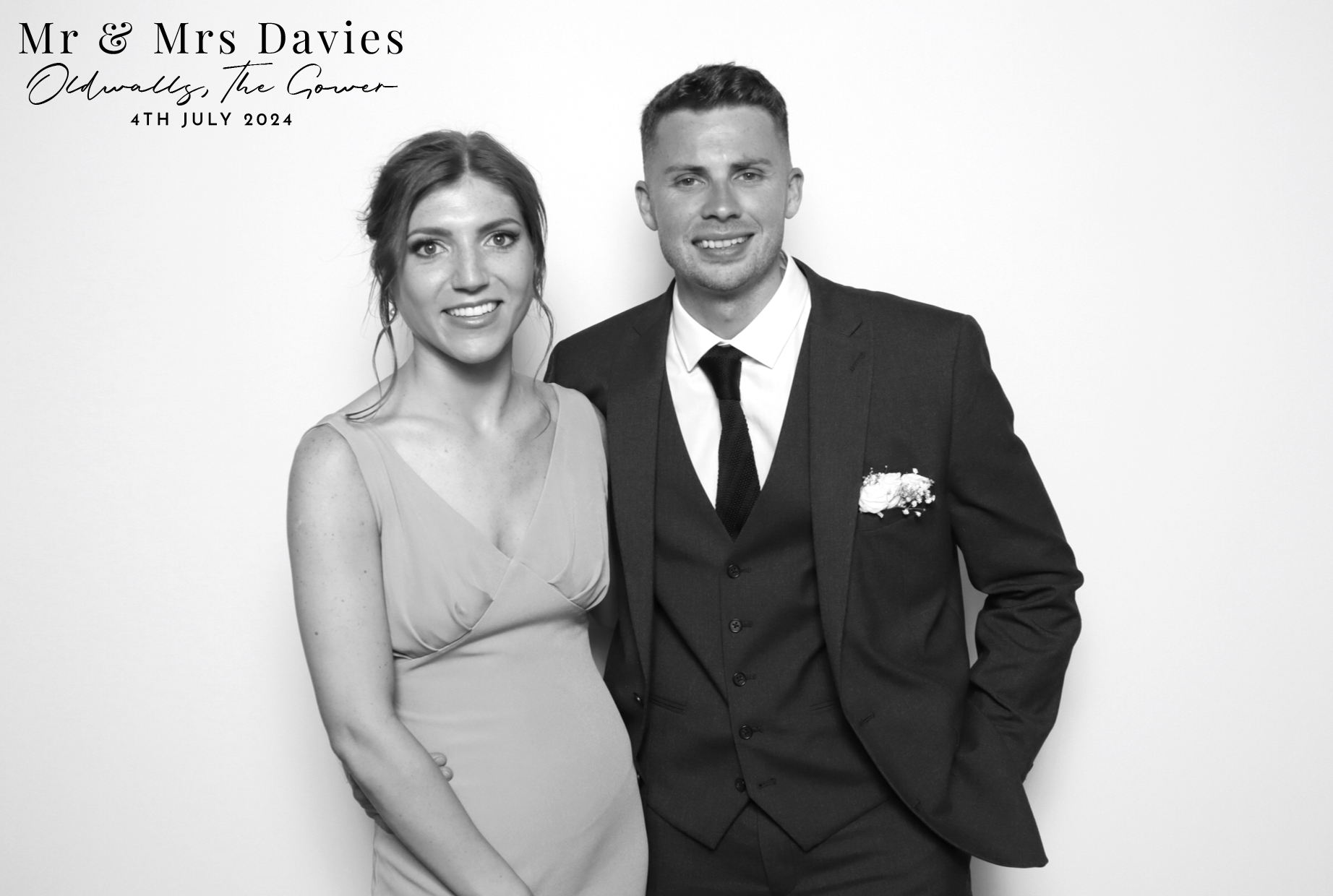 Mr & Mrs Davies | View more photos from the event at images.mobile-photo-booth.com/u/MobilePhotoBoothUK/Mr-Mrs-Davies