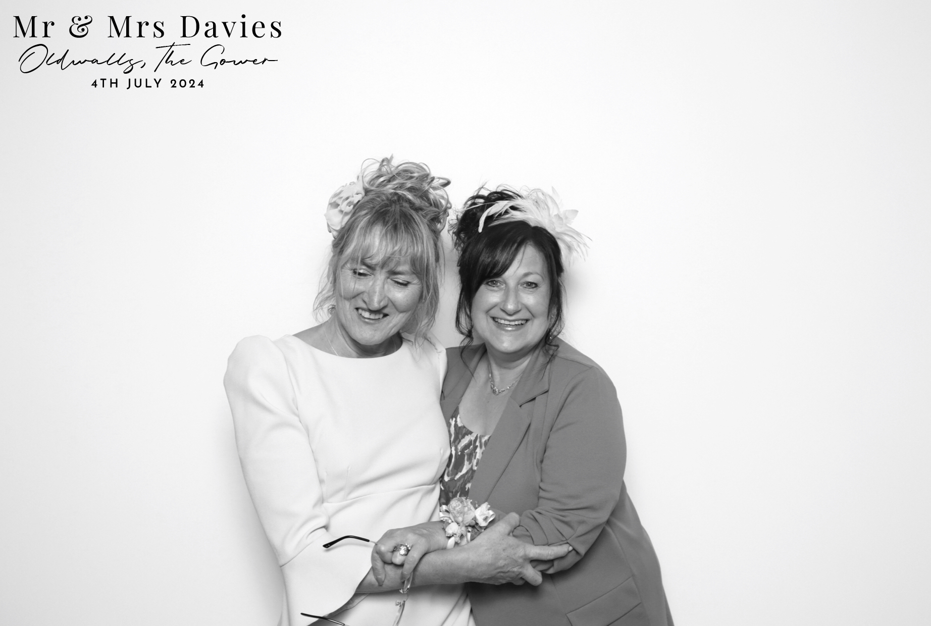 Mr & Mrs Davies | View more photos from the event at images.mobile-photo-booth.com/u/MobilePhotoBoothUK/Mr-Mrs-Davies