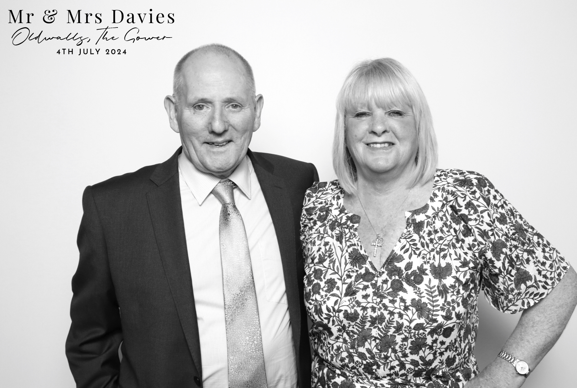 Mr & Mrs Davies | View more photos from the event at images.mobile-photo-booth.com/u/MobilePhotoBoothUK/Mr-Mrs-Davies