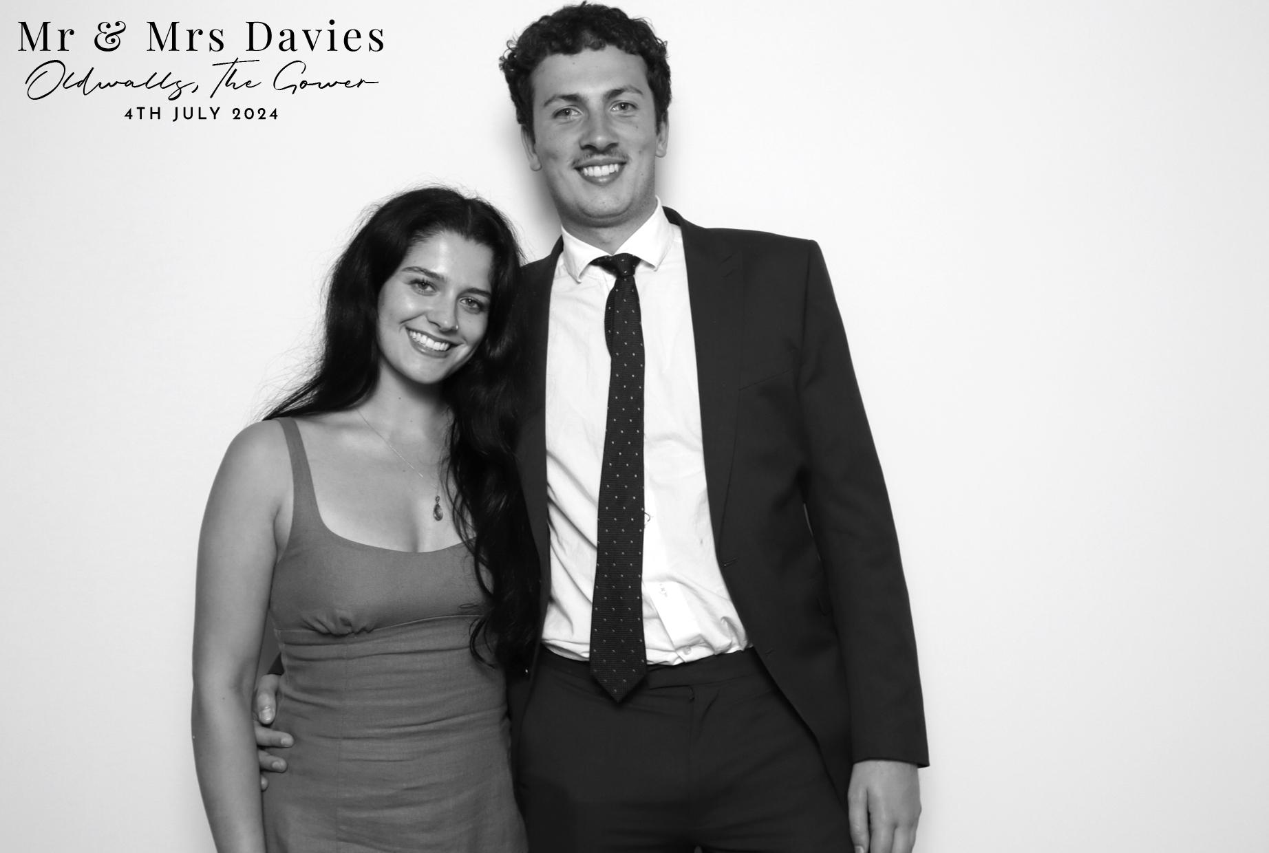 Mr & Mrs Davies | View more photos from the event at images.mobile-photo-booth.com/u/MobilePhotoBoothUK/Mr-Mrs-Davies