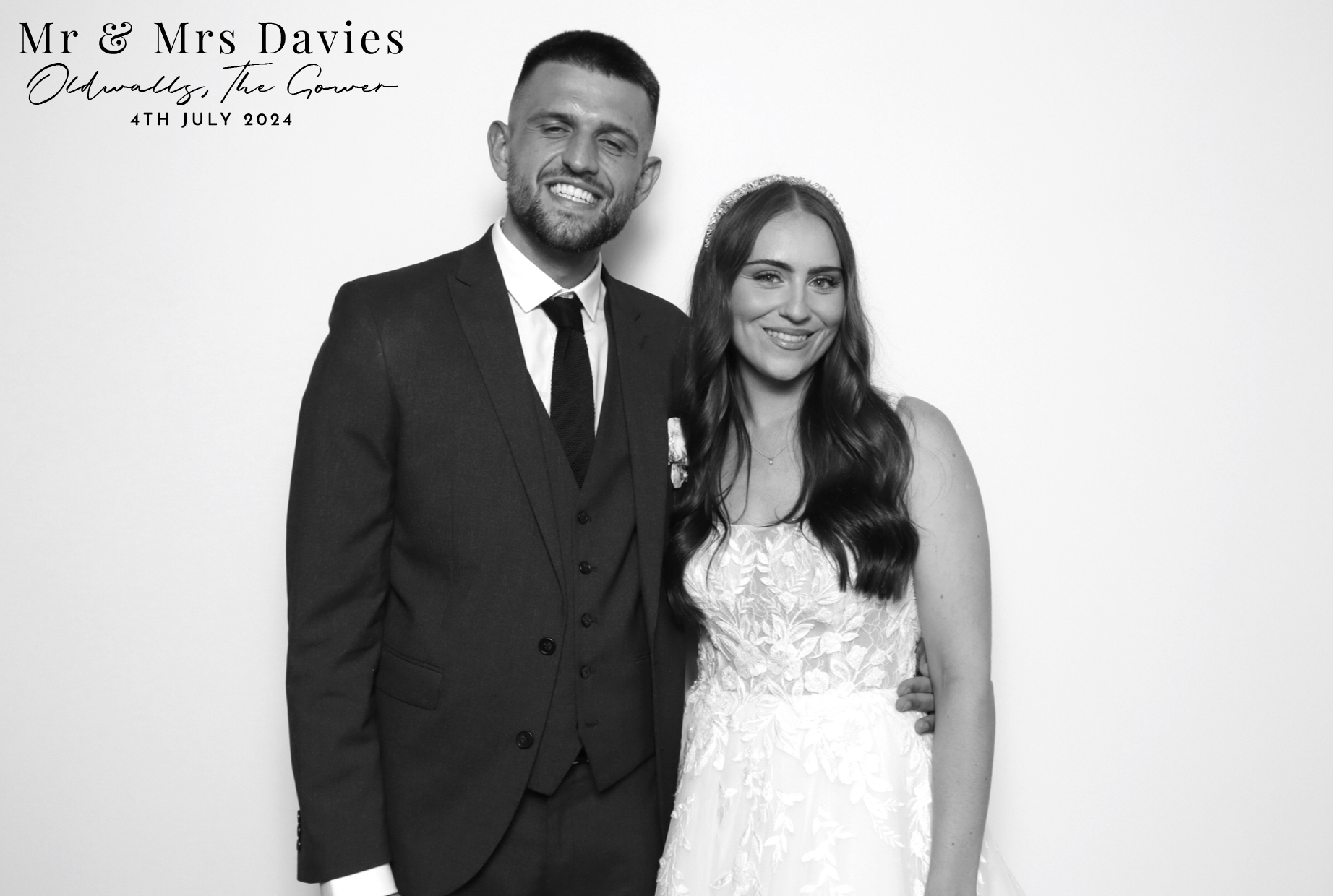 Mr & Mrs Davies | View more photos from the event at images.mobile-photo-booth.com/u/MobilePhotoBoothUK/Mr-Mrs-Davies