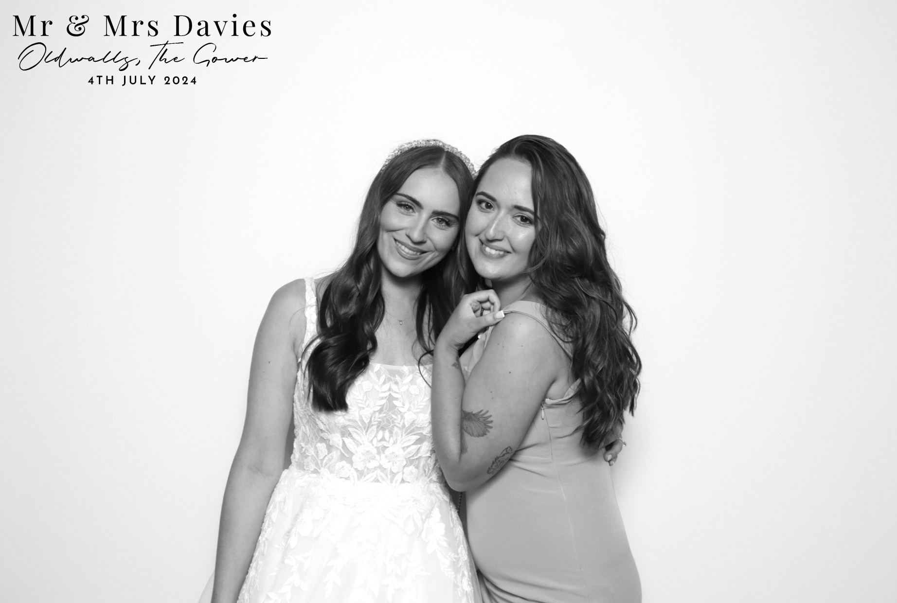 Mr & Mrs Davies | View more photos from the event at images.mobile-photo-booth.com/u/MobilePhotoBoothUK/Mr-Mrs-Davies