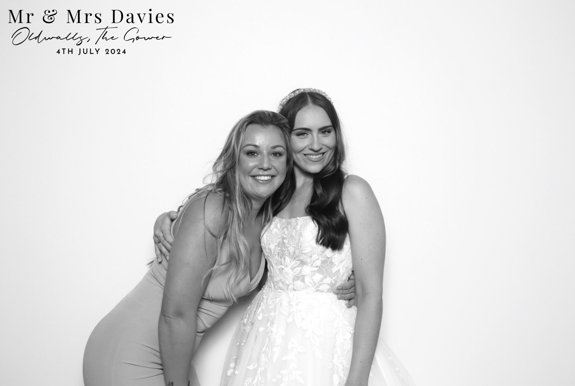 Mr & Mrs Davies | View more photos from the event at images.mobile-photo-booth.com/u/MobilePhotoBoothUK/Mr-Mrs-Davies