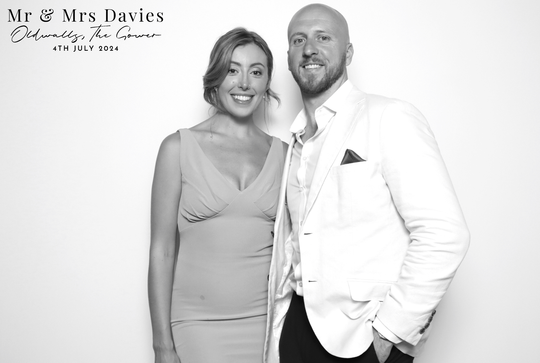 Mr & Mrs Davies | View more photos from the event at images.mobile-photo-booth.com/u/MobilePhotoBoothUK/Mr-Mrs-Davies