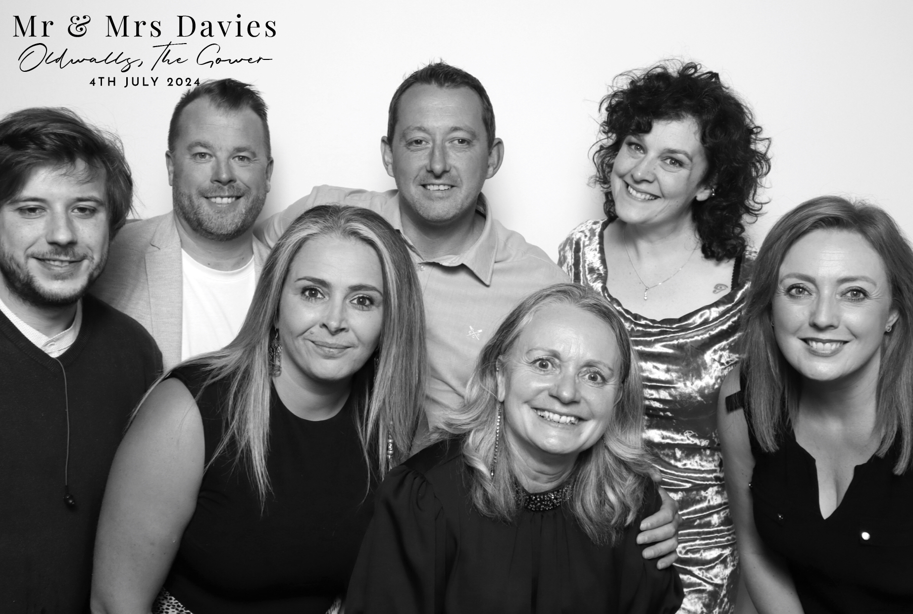 Mr & Mrs Davies | View more photos from the event at images.mobile-photo-booth.com/u/MobilePhotoBoothUK/Mr-Mrs-Davies