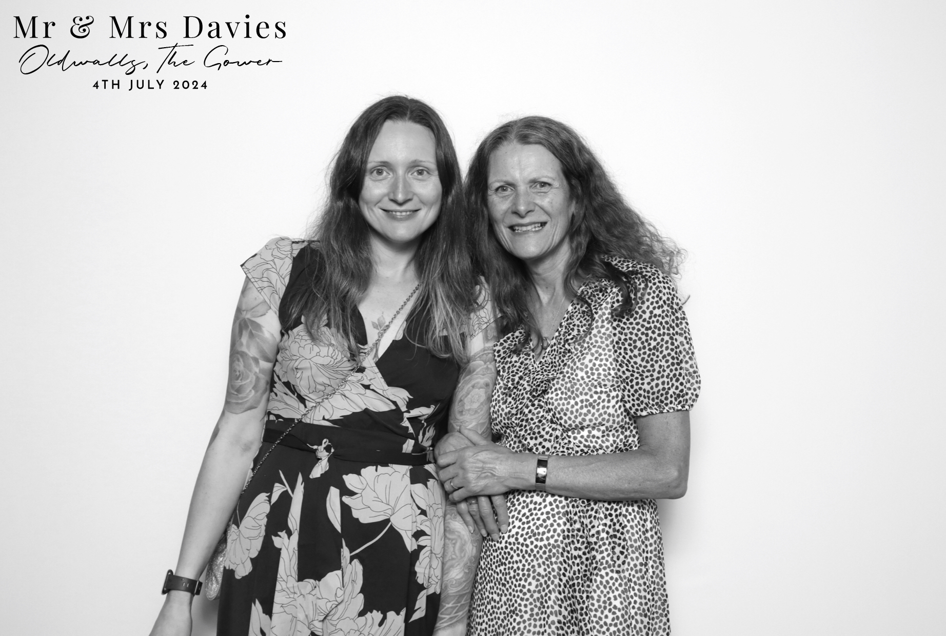 Mr & Mrs Davies | View more photos from the event at images.mobile-photo-booth.com/u/MobilePhotoBoothUK/Mr-Mrs-Davies
