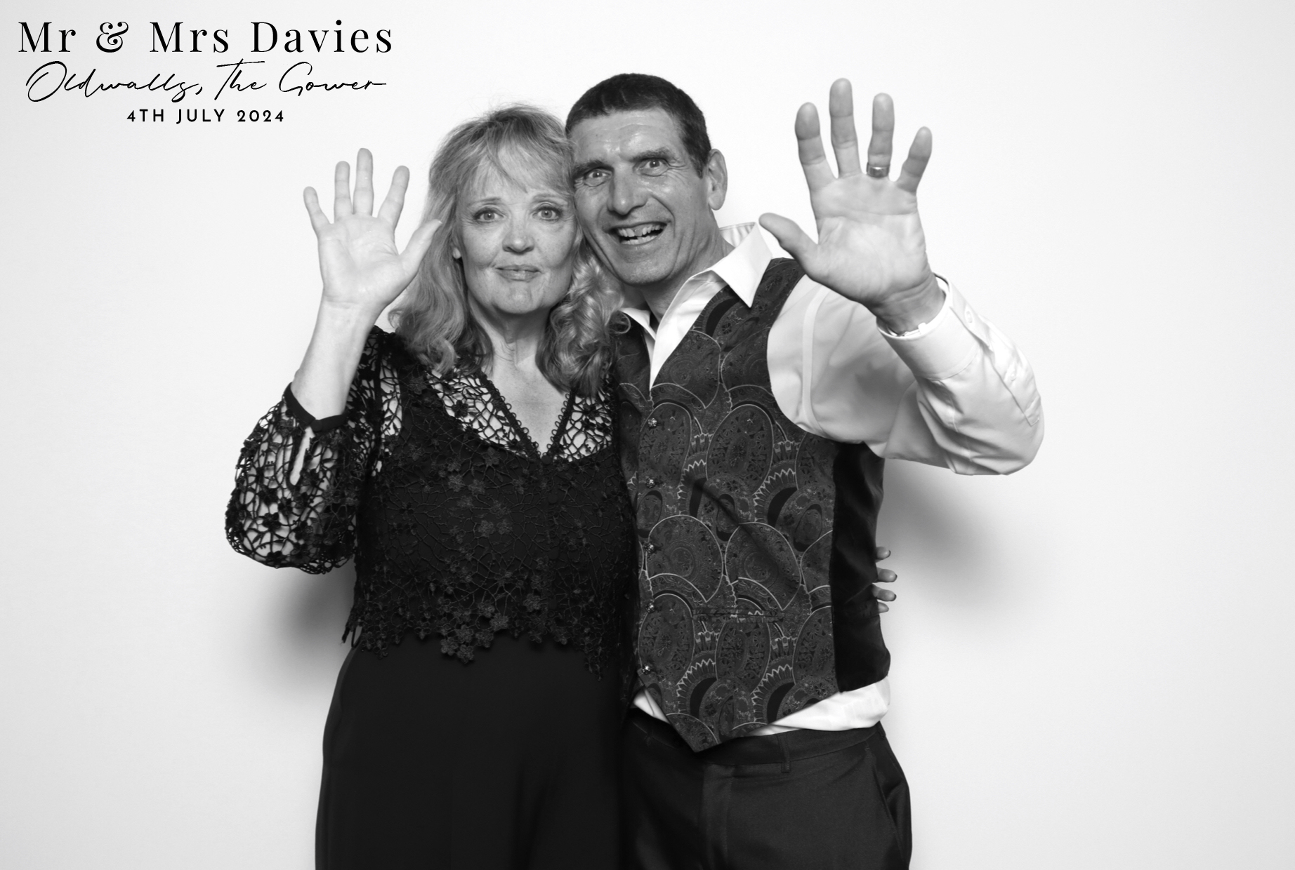 Mr & Mrs Davies | View more photos from the event at images.mobile-photo-booth.com/u/MobilePhotoBoothUK/Mr-Mrs-Davies