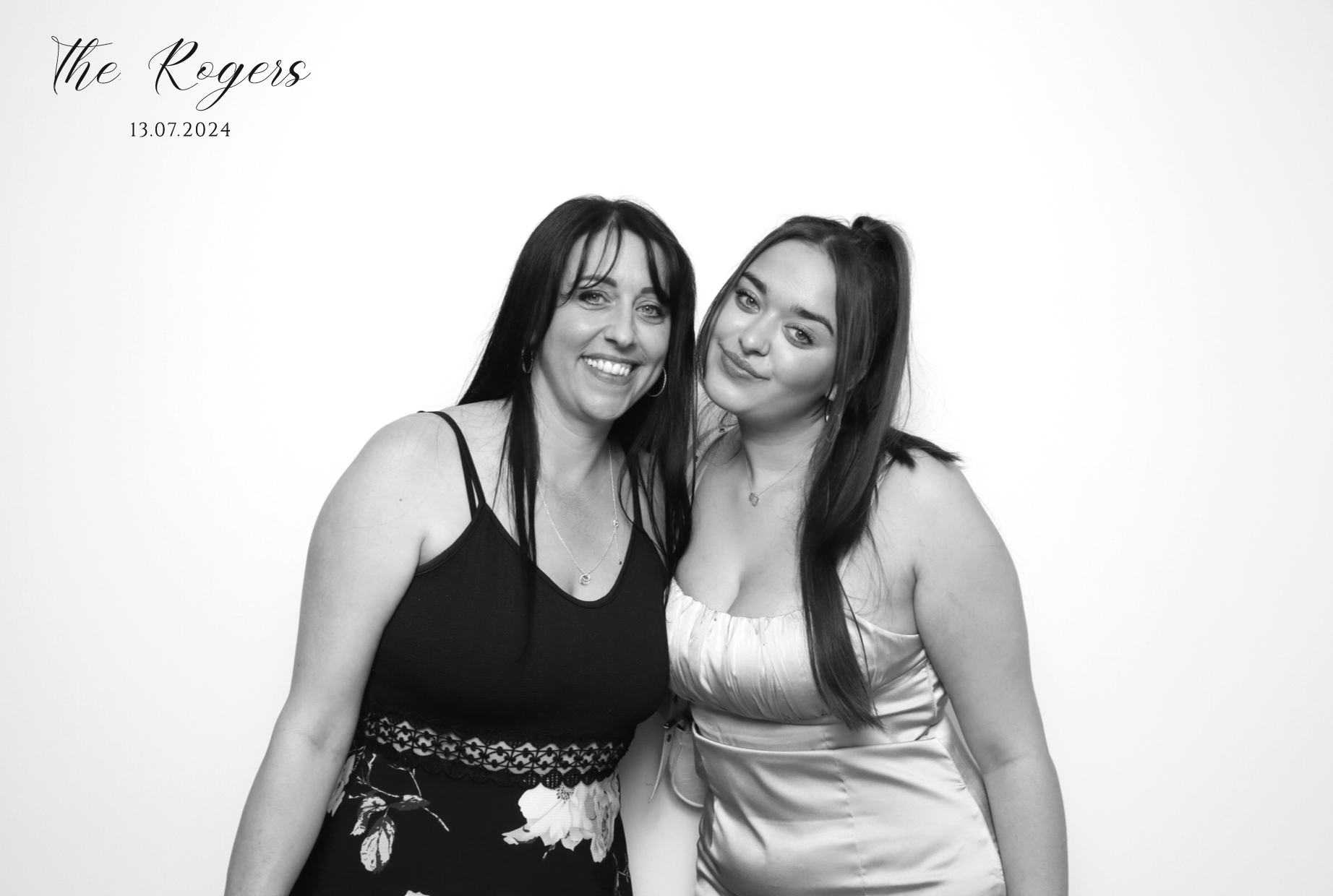 Naomi & Adam | View more photos from the event at images.mobile-photo-booth.com/u/MobilePhotoBoothUK/Naomi-Adam