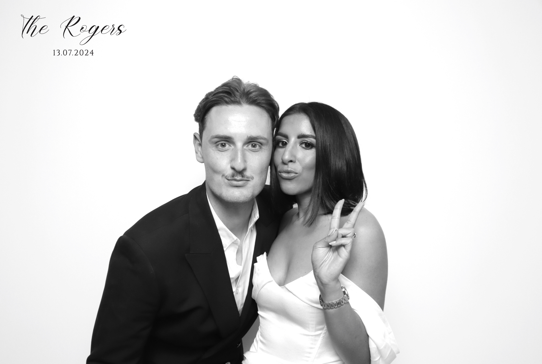 Naomi & Adam | View more photos from the event at images.mobile-photo-booth.com/u/MobilePhotoBoothUK/Naomi-Adam