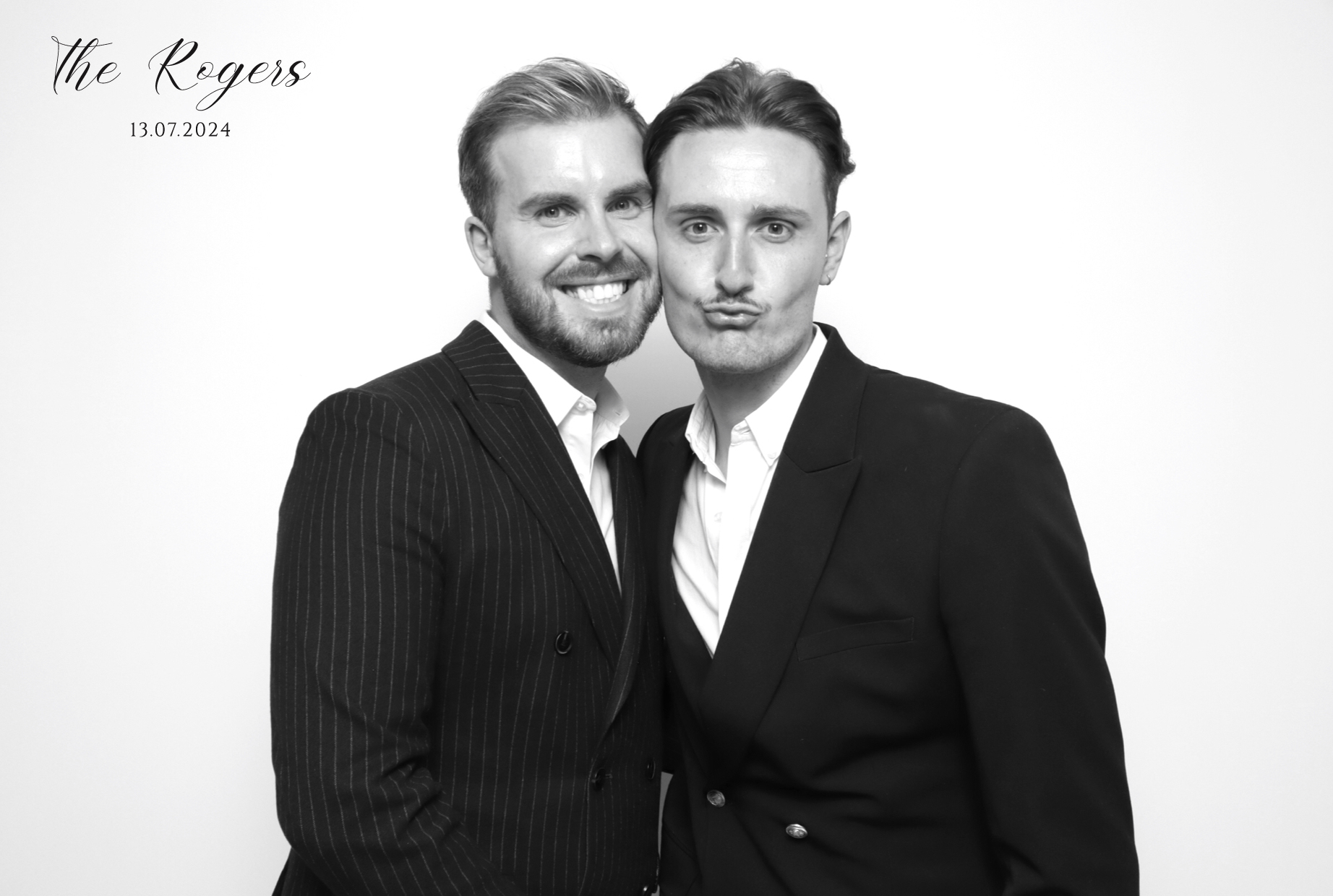Naomi & Adam | View more photos from the event at images.mobile-photo-booth.com/u/MobilePhotoBoothUK/Naomi-Adam