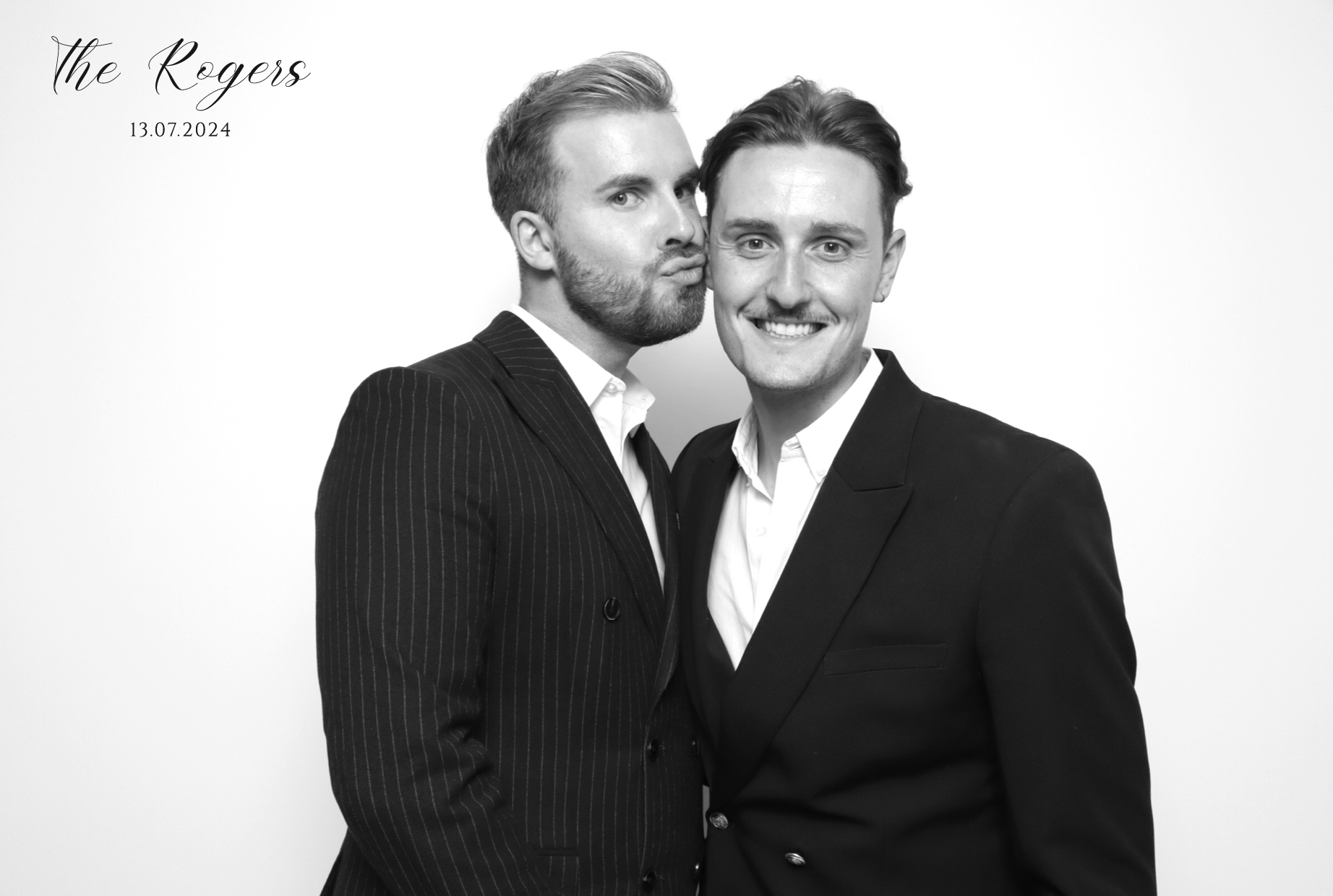 Naomi & Adam | View more photos from the event at images.mobile-photo-booth.com/u/MobilePhotoBoothUK/Naomi-Adam
