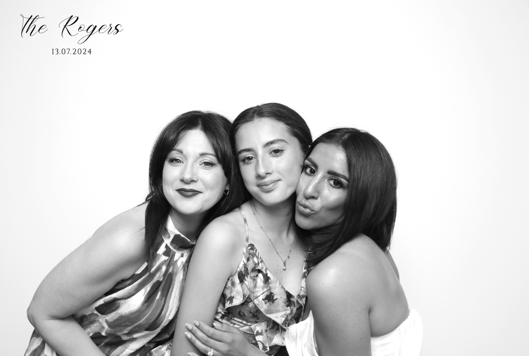 Naomi & Adam | View more photos from the event at images.mobile-photo-booth.com/u/MobilePhotoBoothUK/Naomi-Adam
