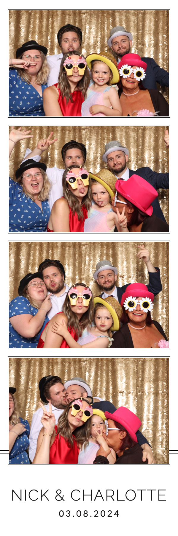 Nick & Charlotte | View more photos from the event at images.mobile-photo-booth.com/u/MobilePhotoBoothUK/Nick-Charlotte