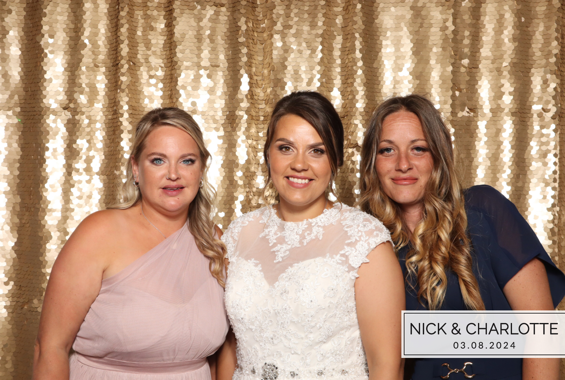 Nick & Charlotte | View more photos from the event at images.mobile-photo-booth.com/u/MobilePhotoBoothUK/Nick-Charlotte
