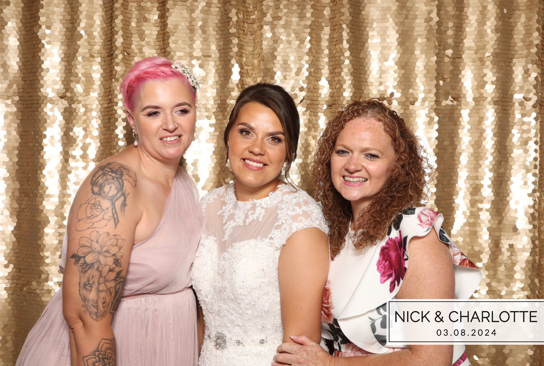 Nick & Charlotte | View more photos from the event at images.mobile-photo-booth.com/u/MobilePhotoBoothUK/Nick-Charlotte