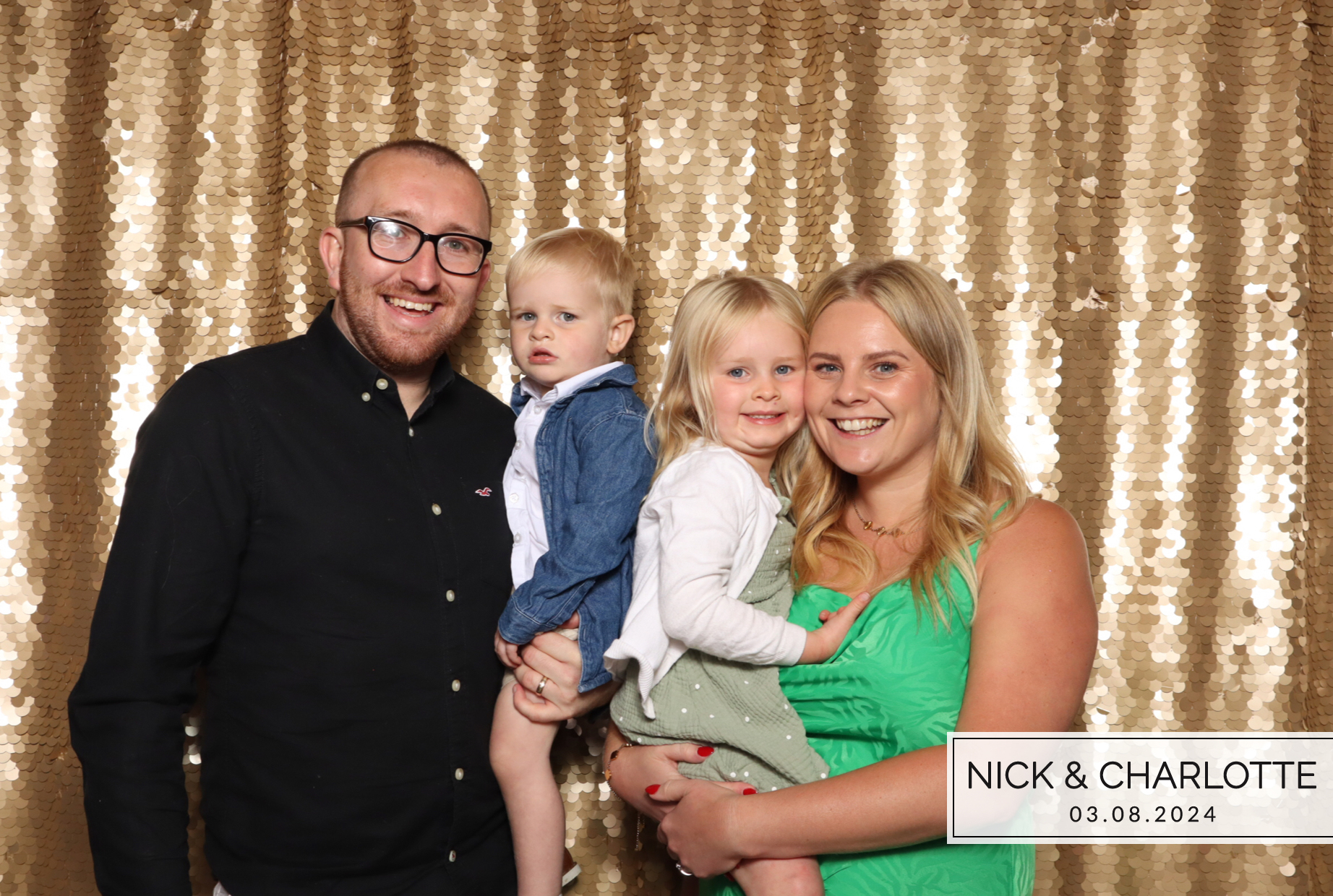 Nick & Charlotte | View more photos from the event at images.mobile-photo-booth.com/u/MobilePhotoBoothUK/Nick-Charlotte