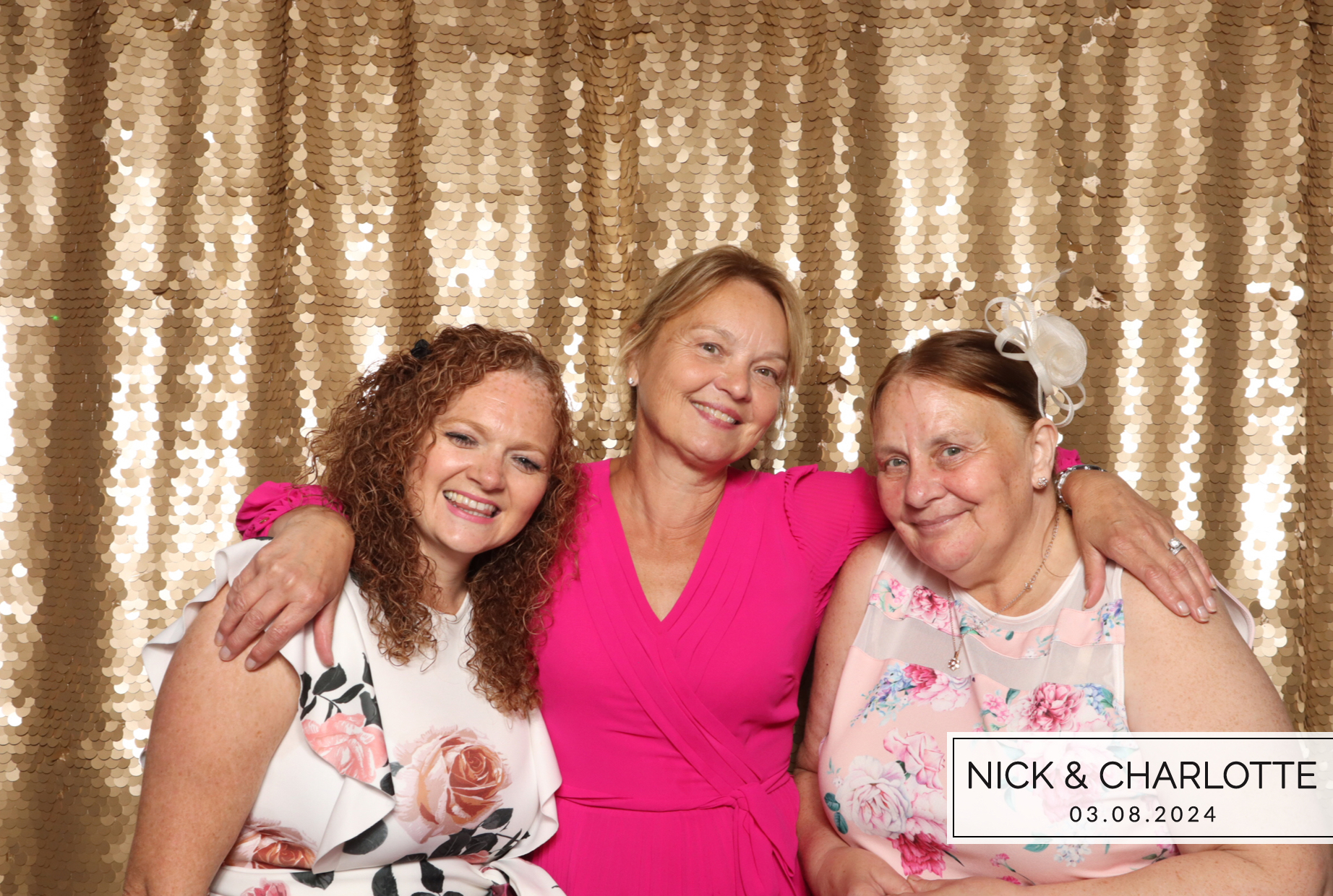Nick & Charlotte | View more photos from the event at images.mobile-photo-booth.com/u/MobilePhotoBoothUK/Nick-Charlotte