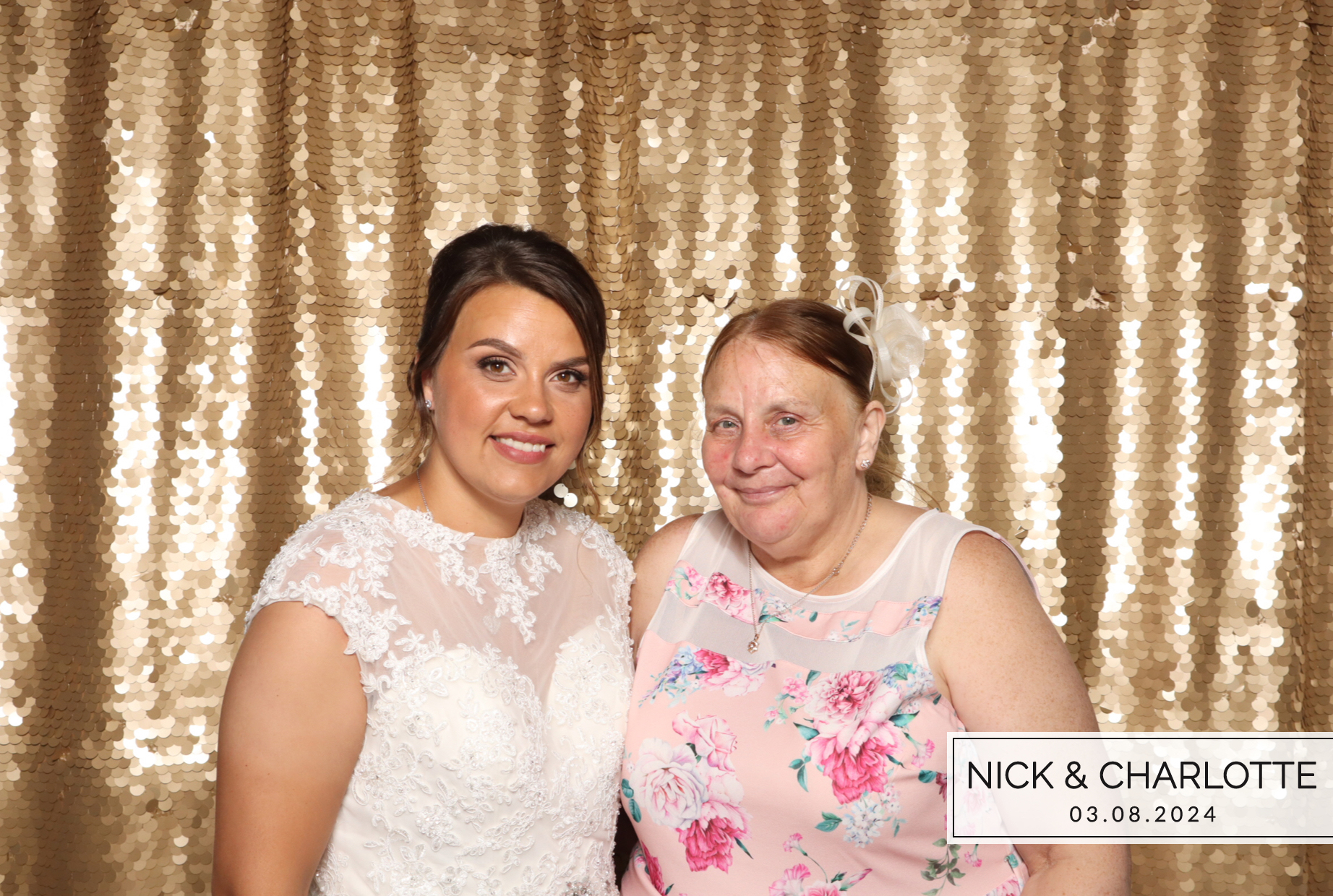 Nick & Charlotte | View more photos from the event at images.mobile-photo-booth.com/u/MobilePhotoBoothUK/Nick-Charlotte