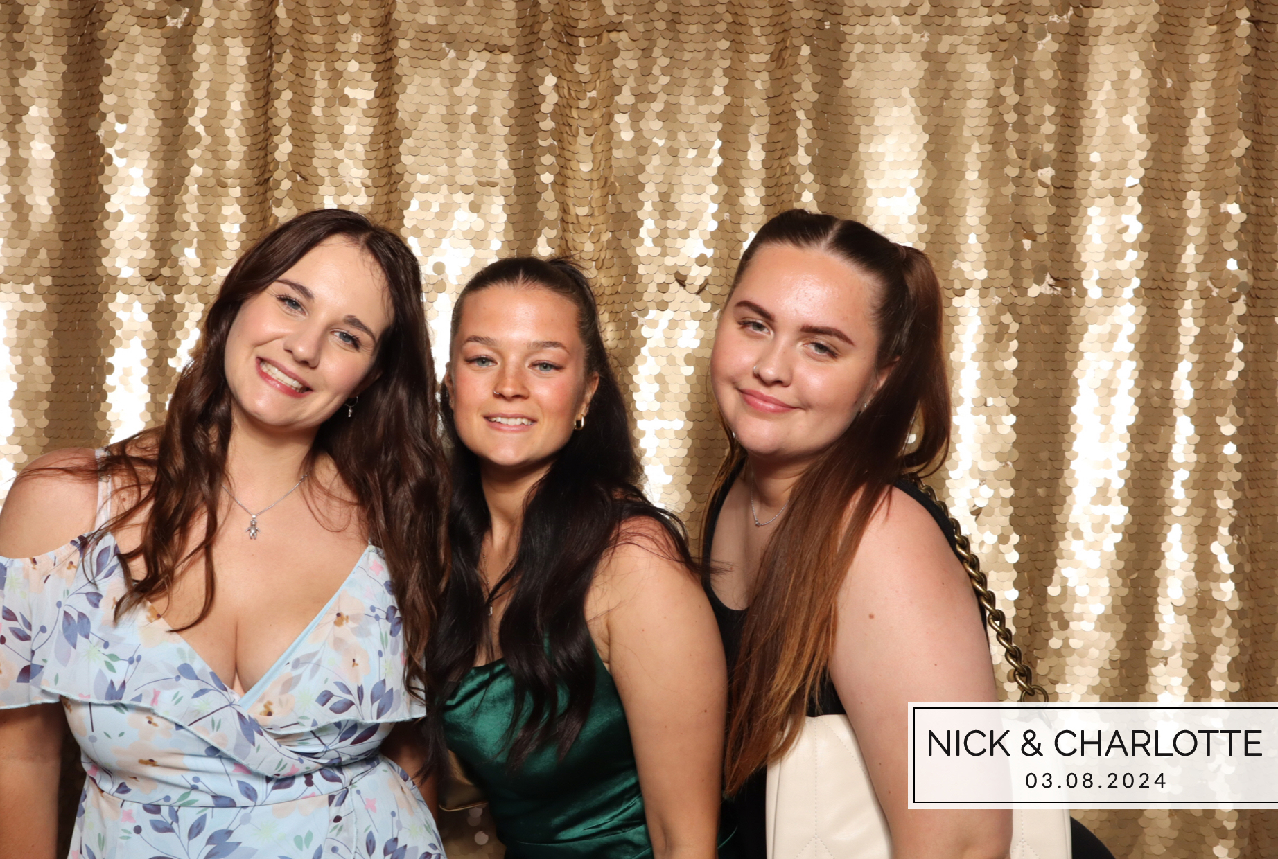 Nick & Charlotte | View more photos from the event at images.mobile-photo-booth.com/u/MobilePhotoBoothUK/Nick-Charlotte