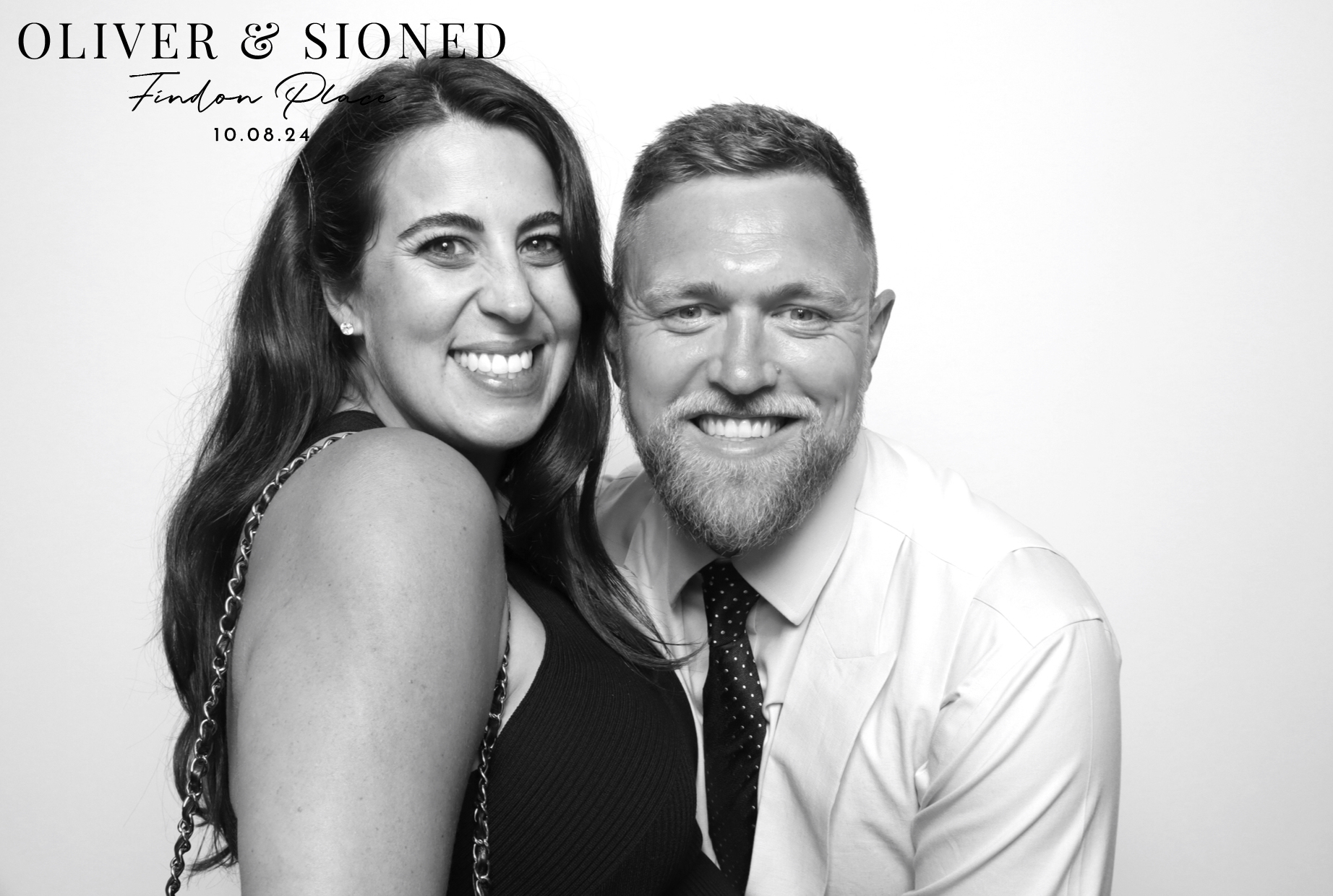 Oliver & Sioned | View more photos from the event at images.mobile-photo-booth.com/u/MobilePhotoBoothUK/Oliver-Sioned